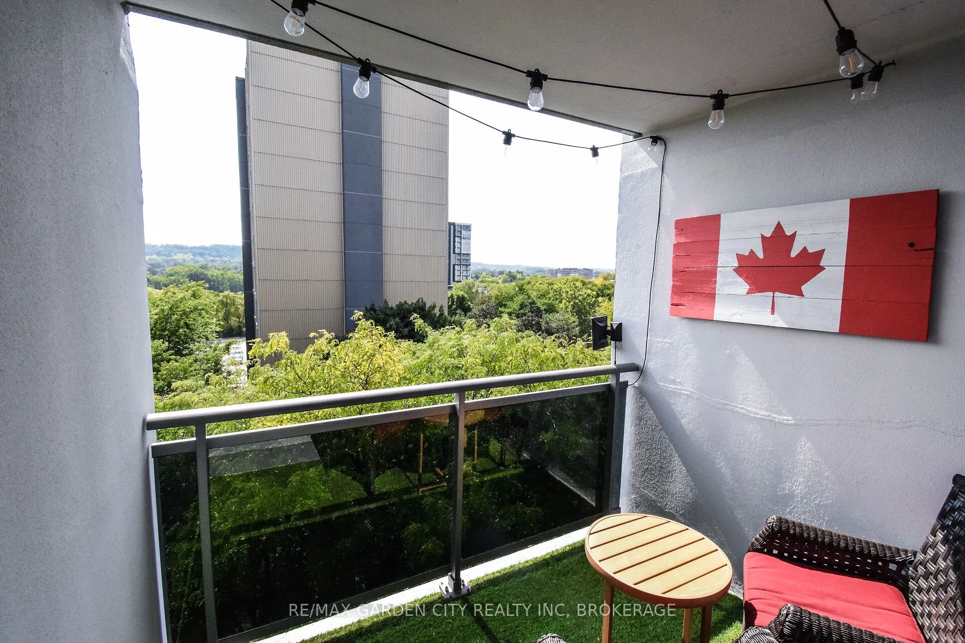 75 Glenburn Court, #811