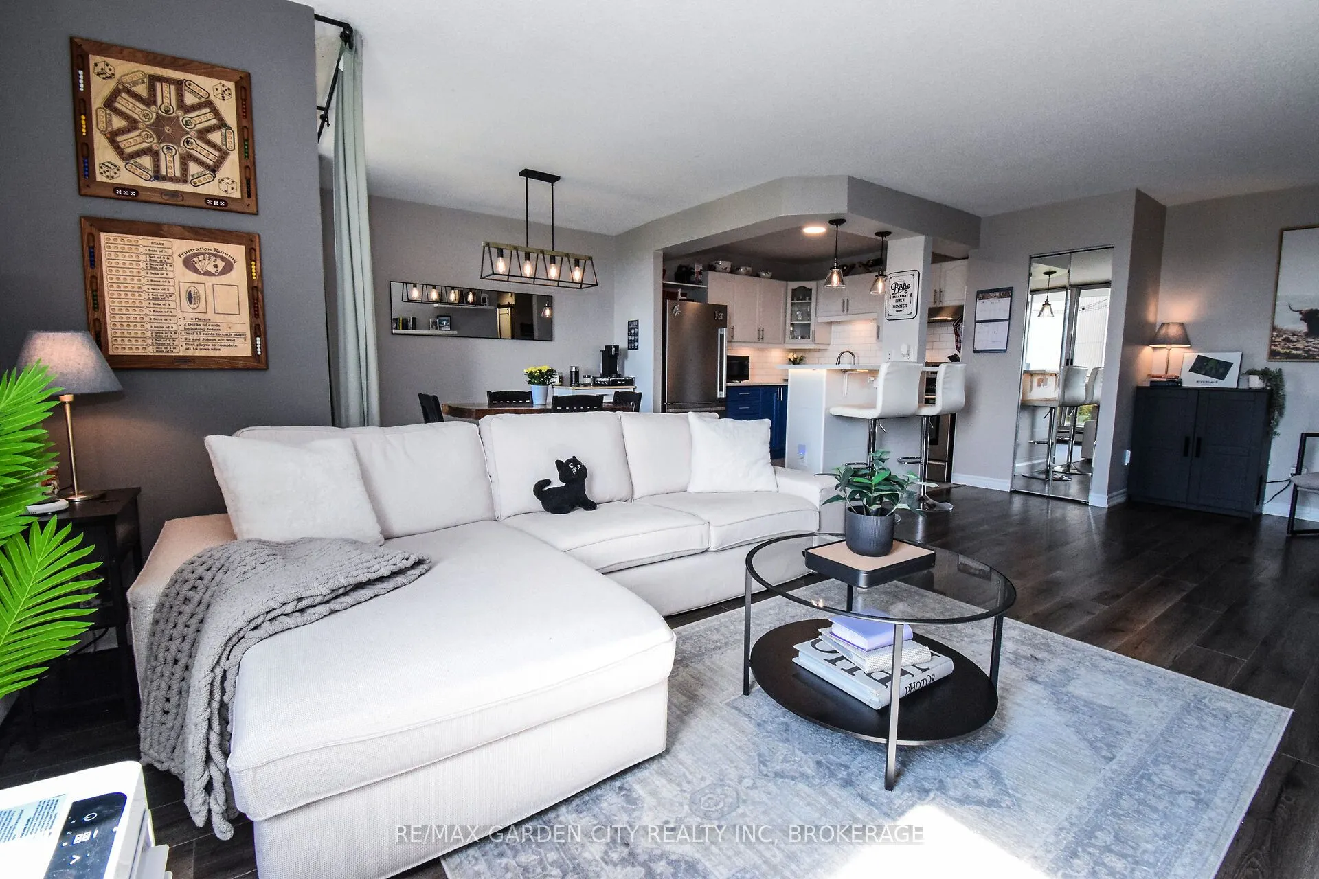 75 Glenburn Court, #811