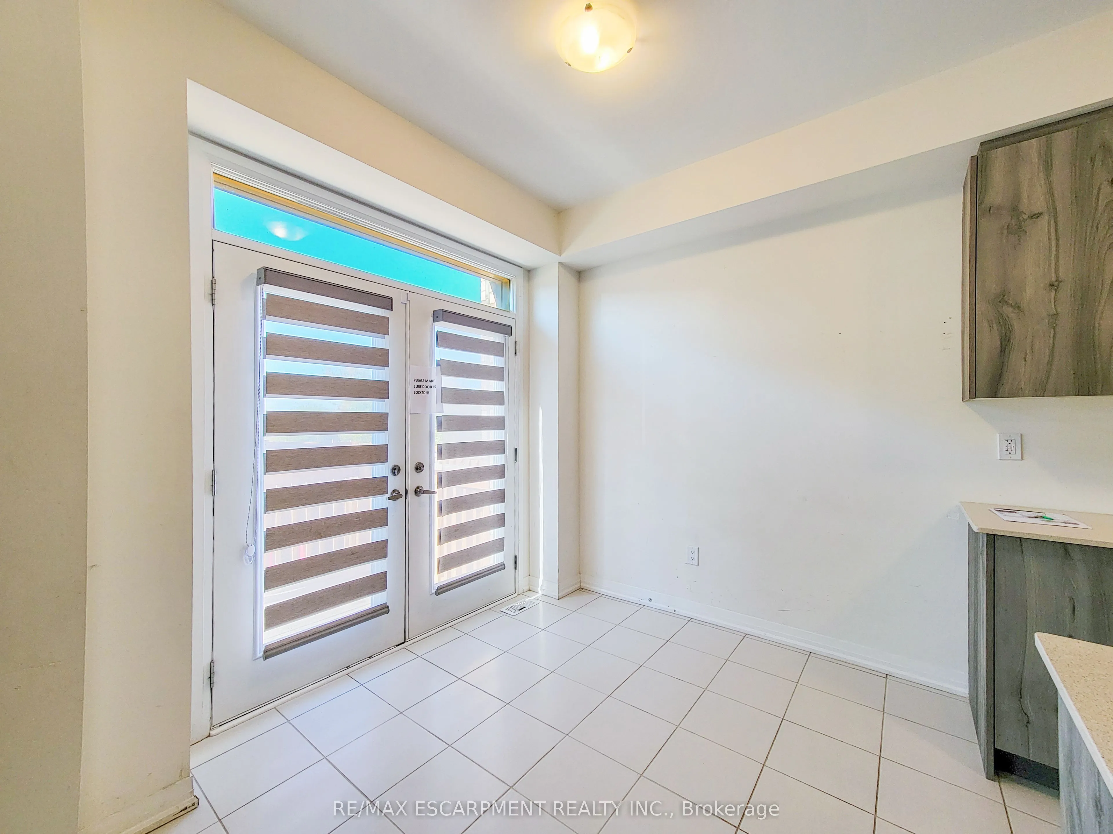 10 Freedom Crescent, #4