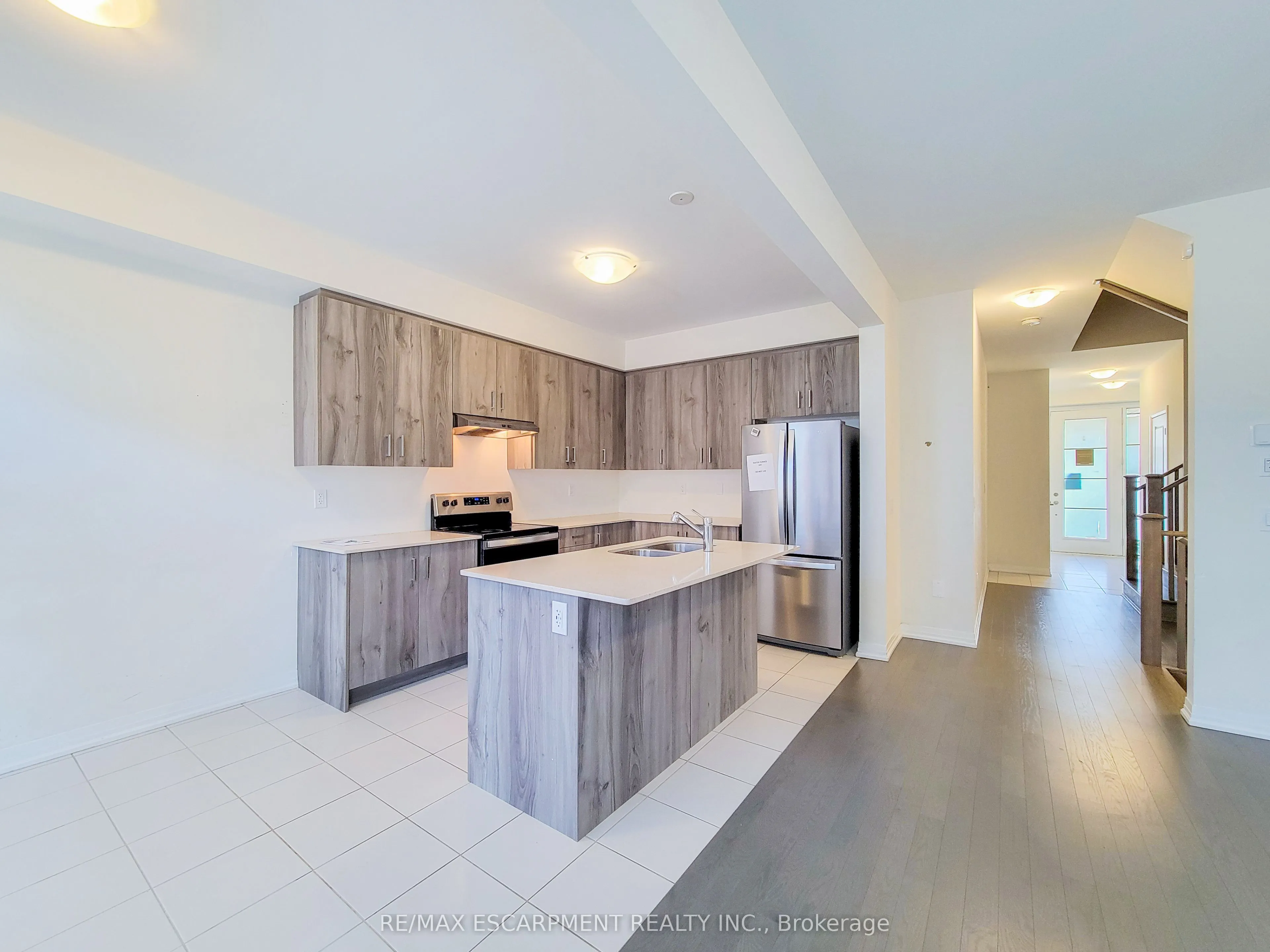 10 Freedom Crescent, #4
