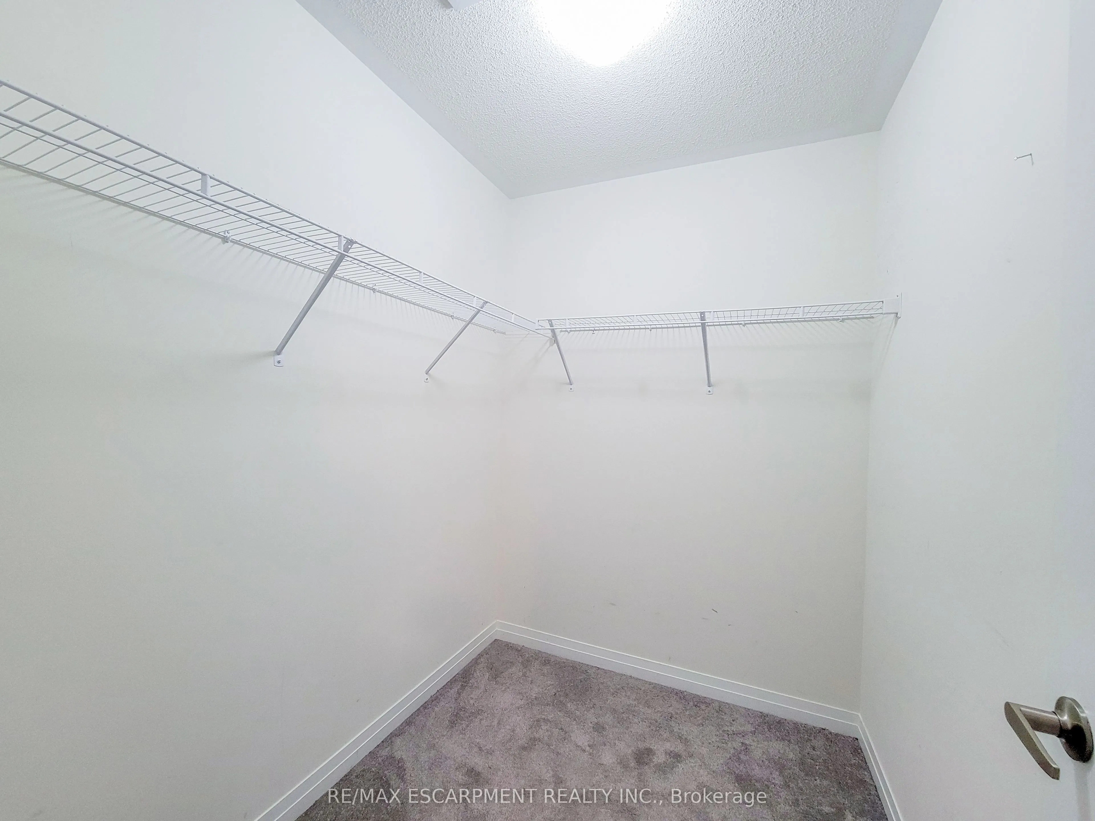 10 Freedom Crescent, #4