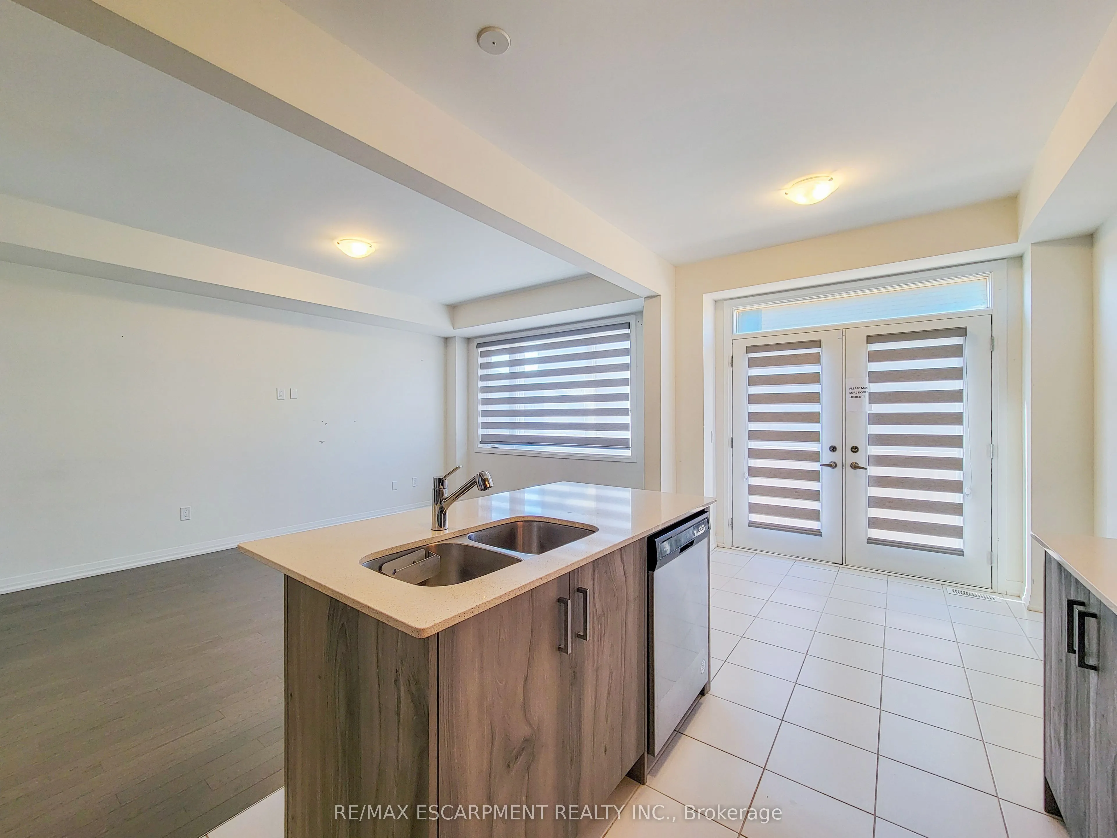 10 Freedom Crescent, #4