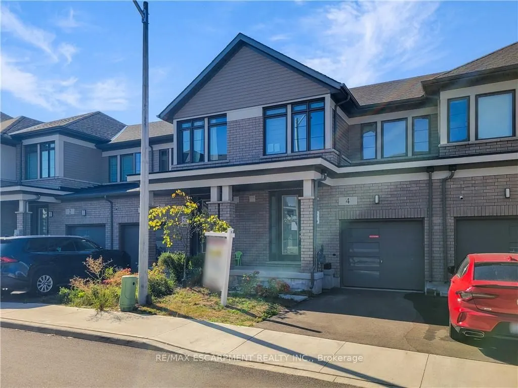 10 Freedom Crescent, #4