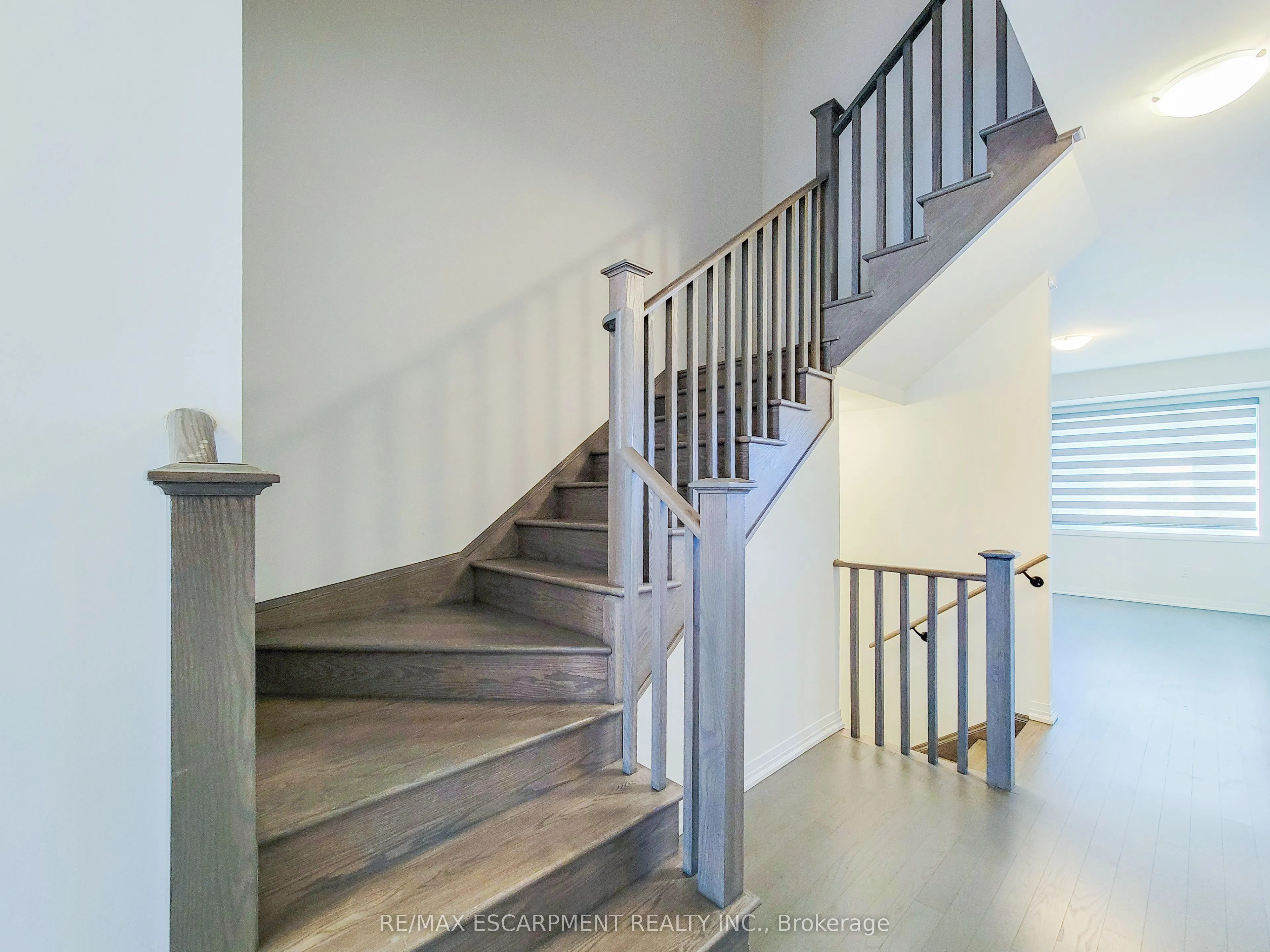 10 Freedom Crescent, #4