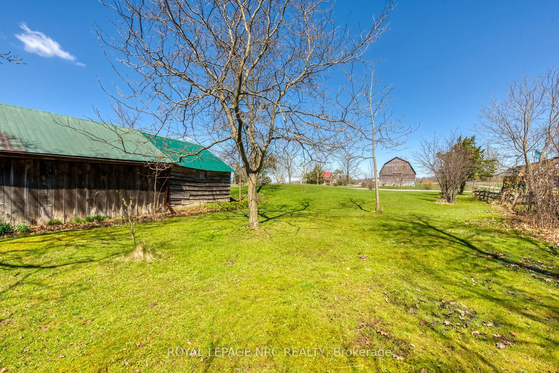 555 Edgewater Place