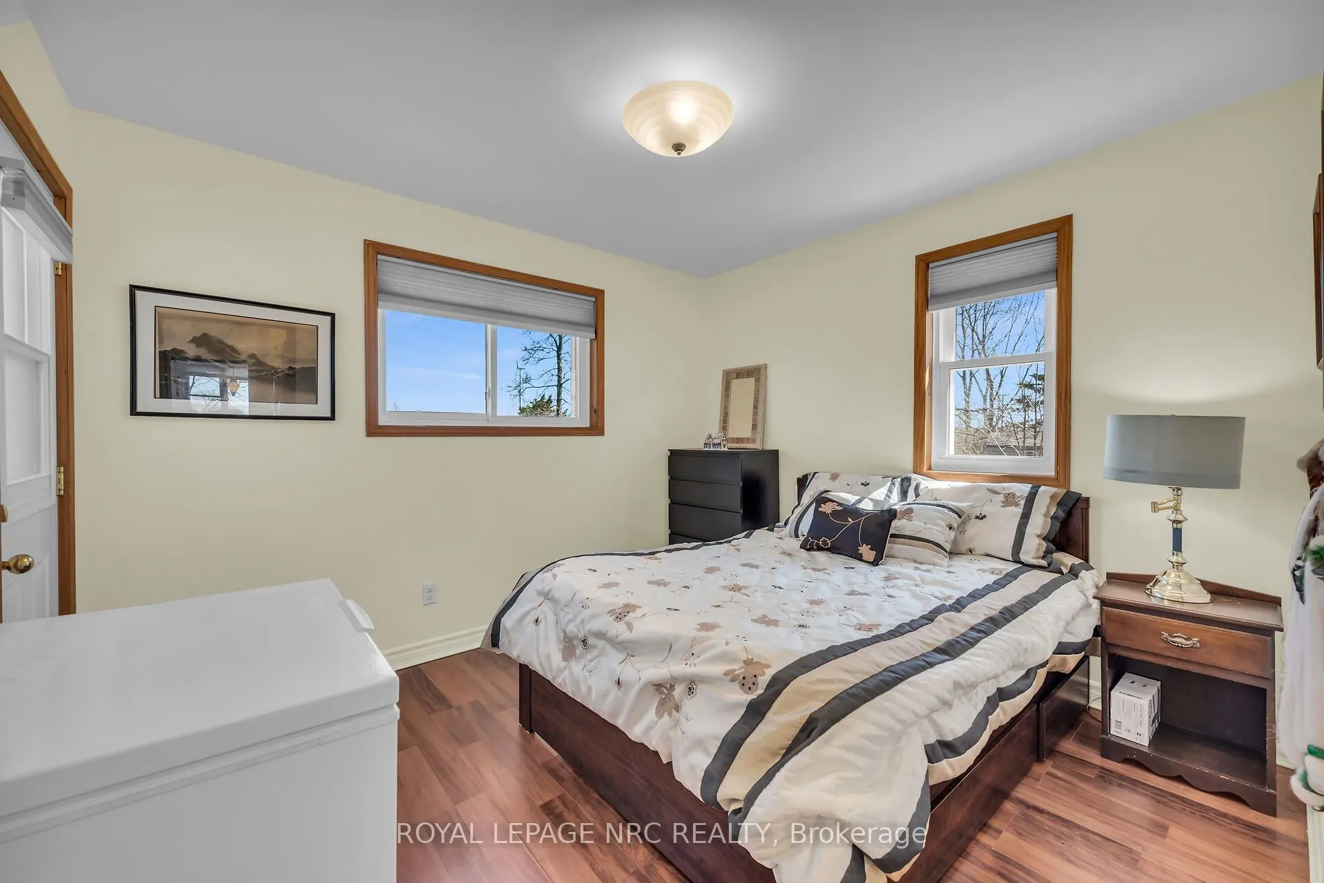 555 Edgewater Place