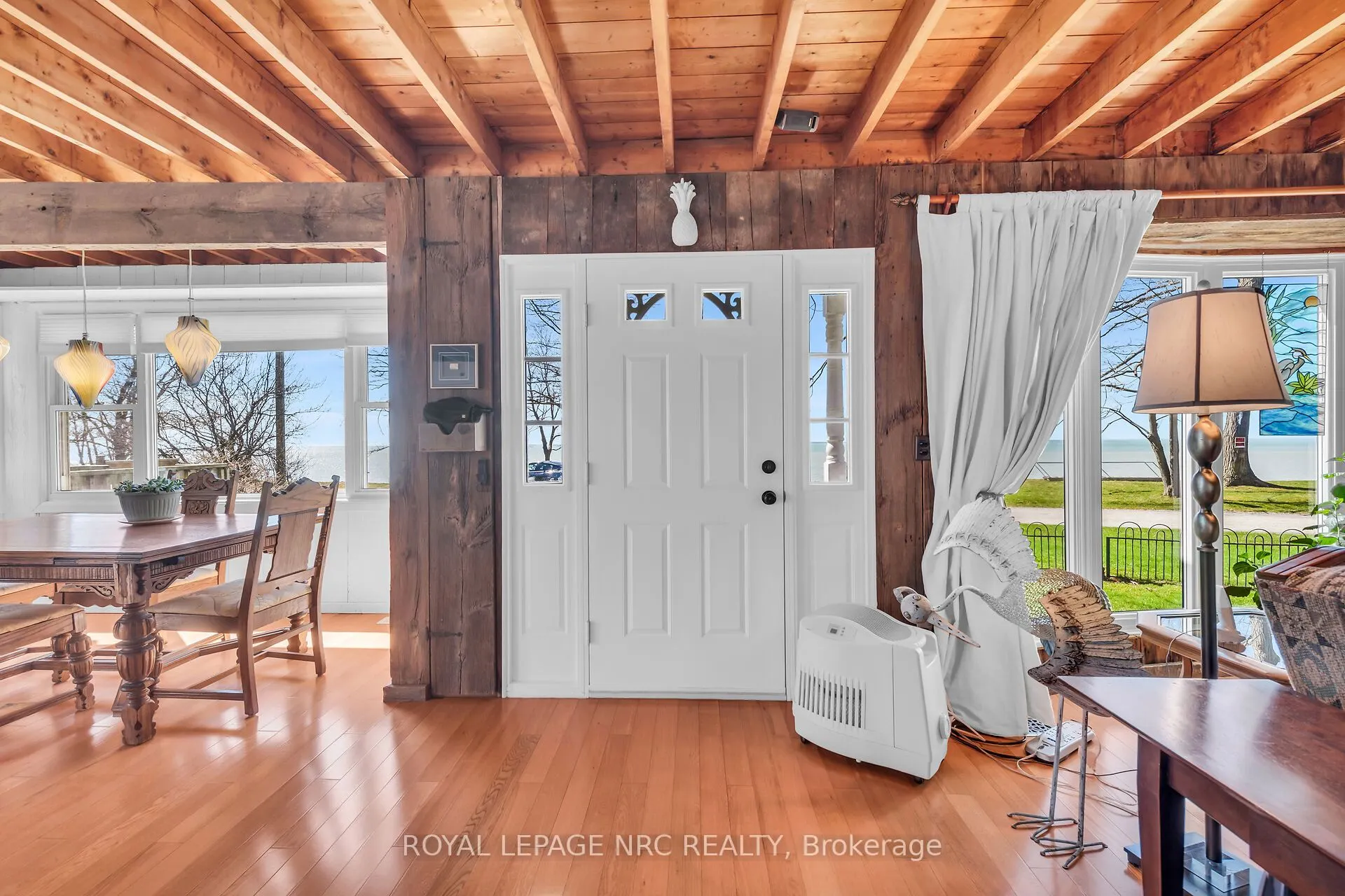 555 Edgewater Place