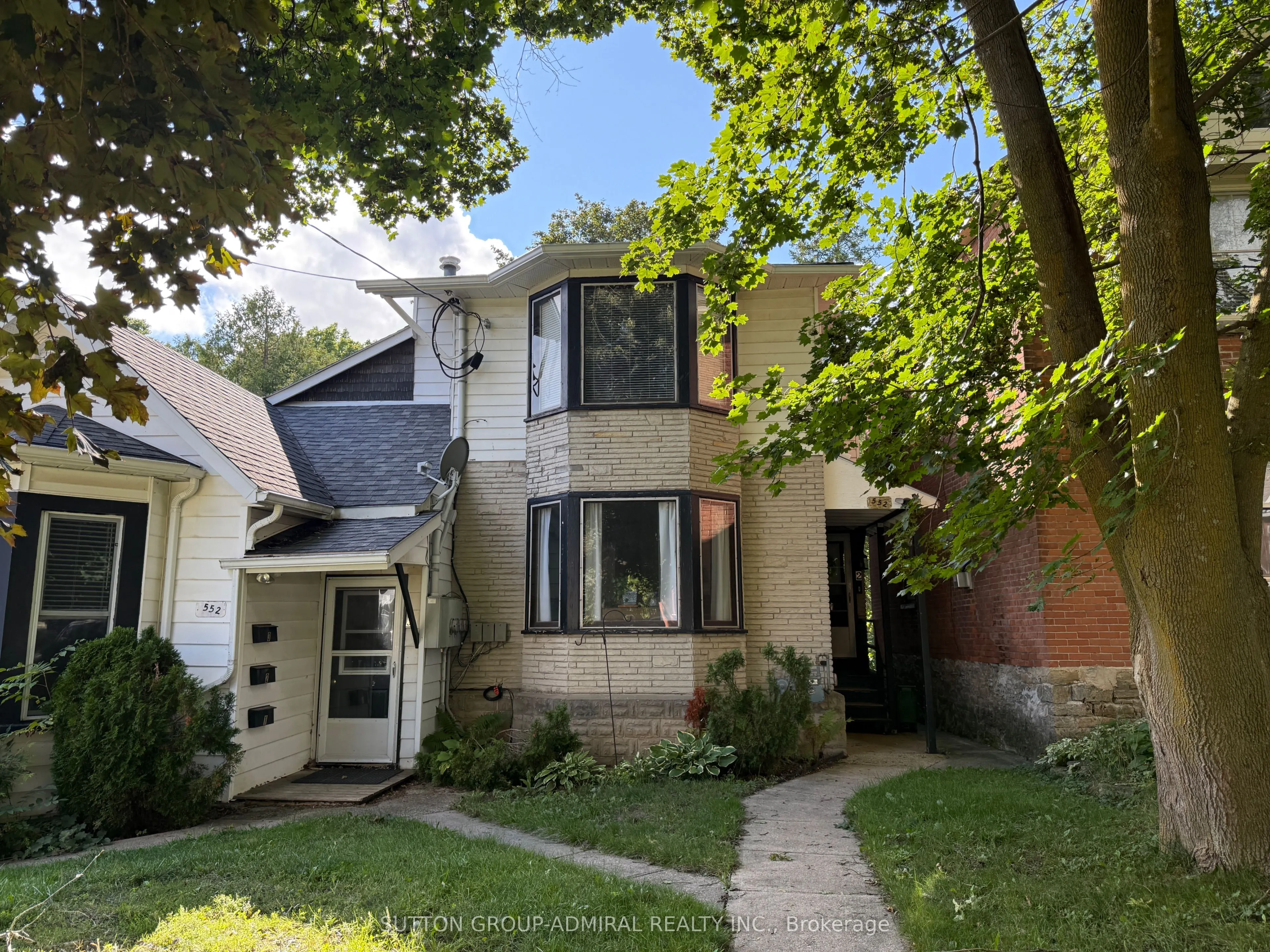 552 4th Avenue, #2