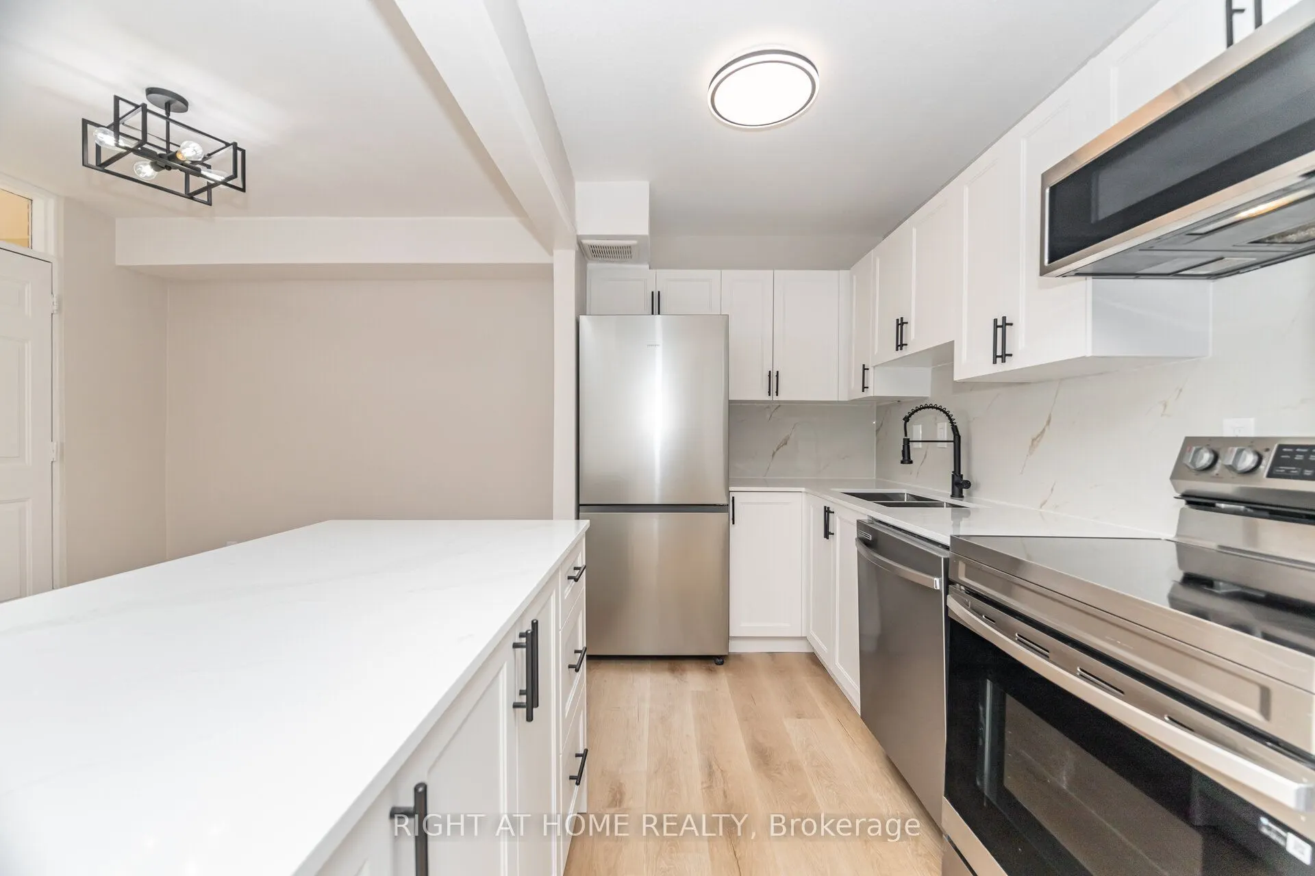 15 Nicklaus Drive, #605