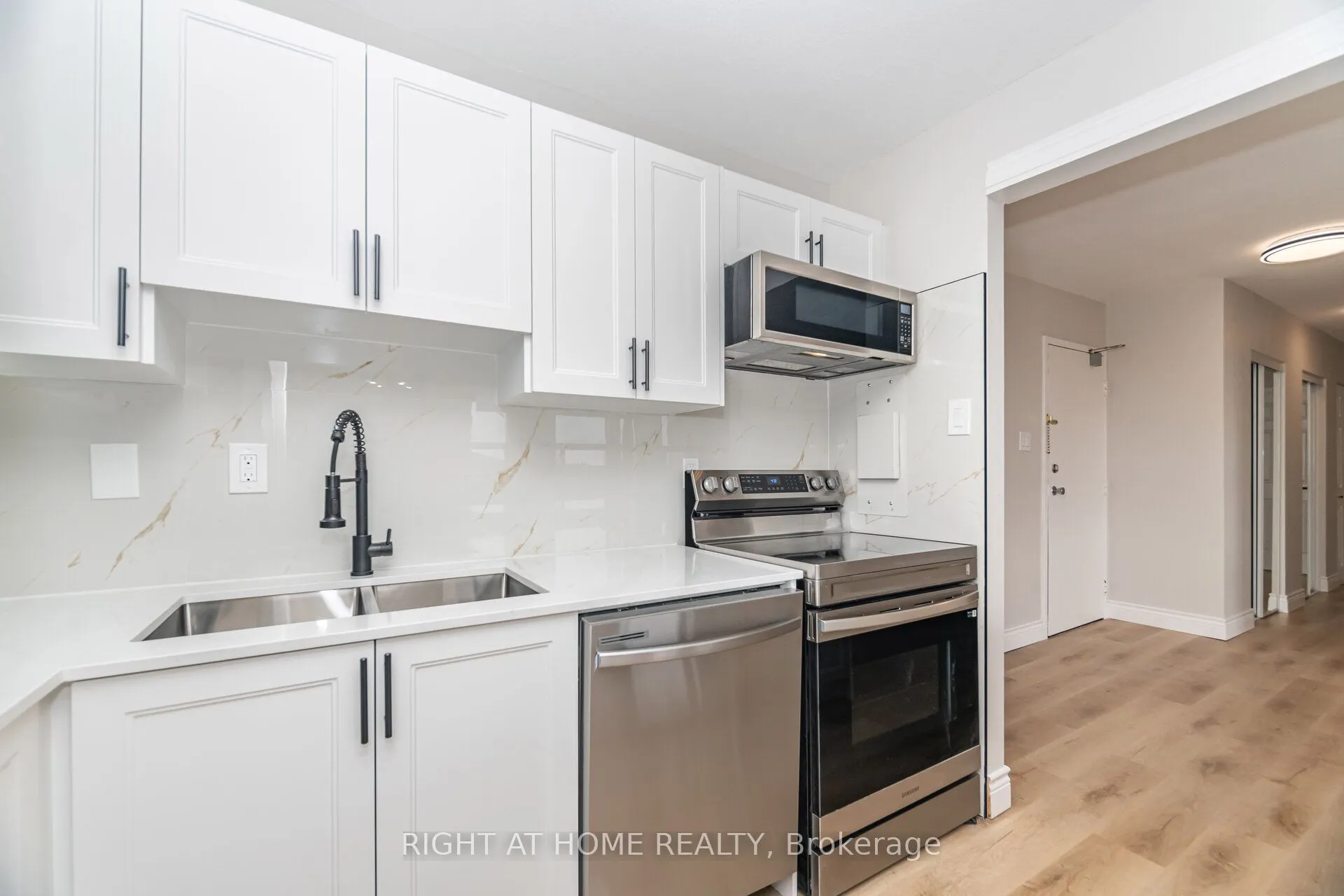 15 Nicklaus Drive, #605