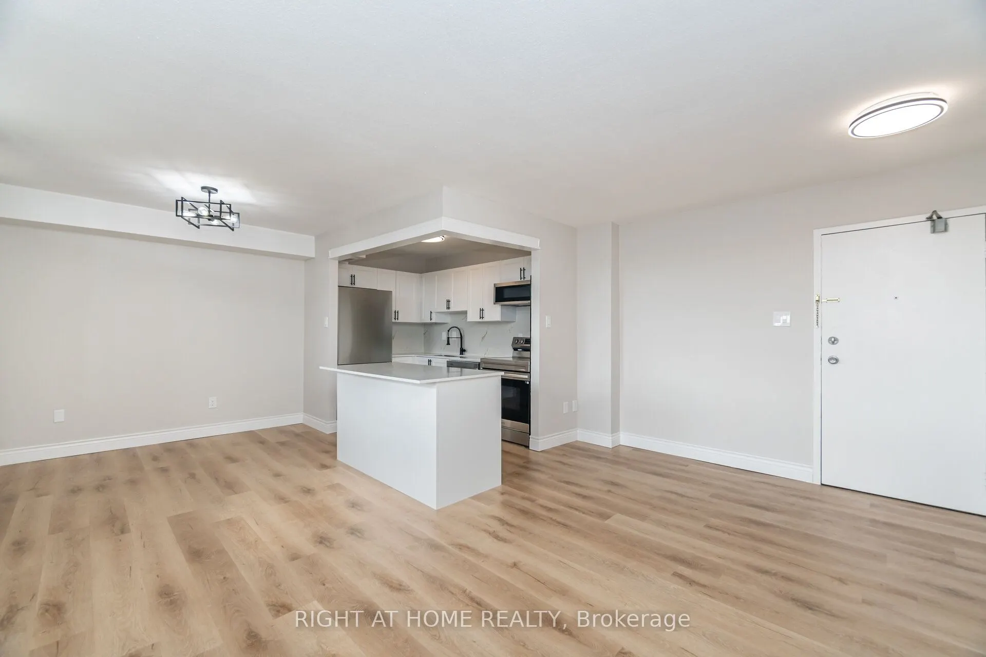 15 Nicklaus Drive, #605
