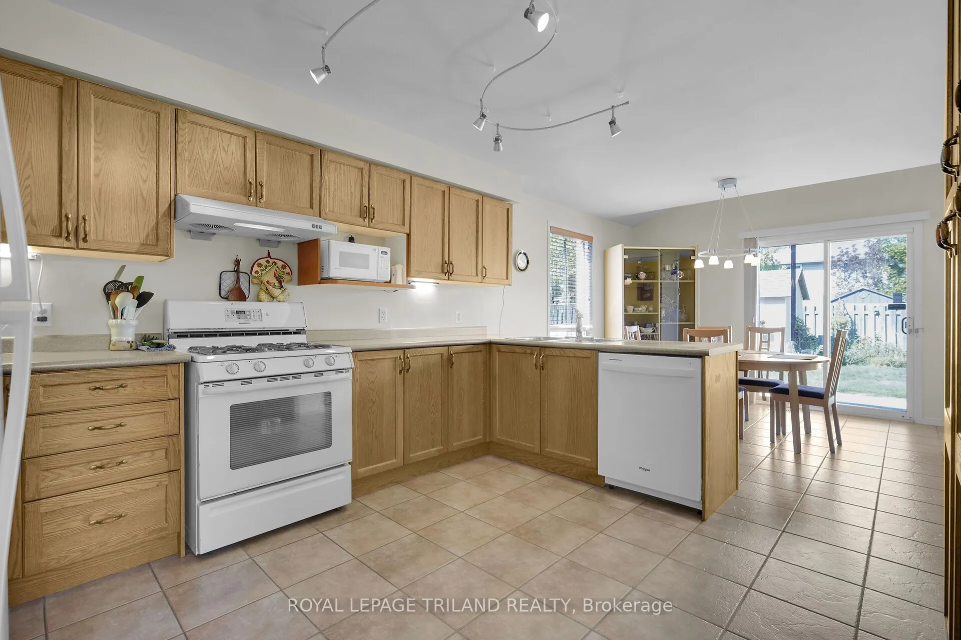 1128 Staghorn Crescent