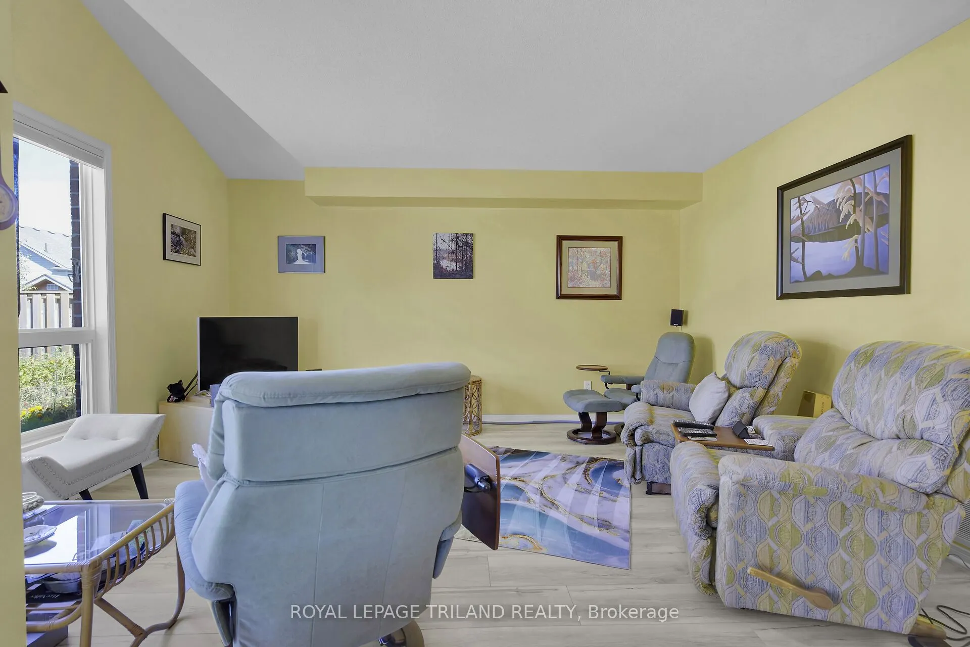 1128 Staghorn Crescent