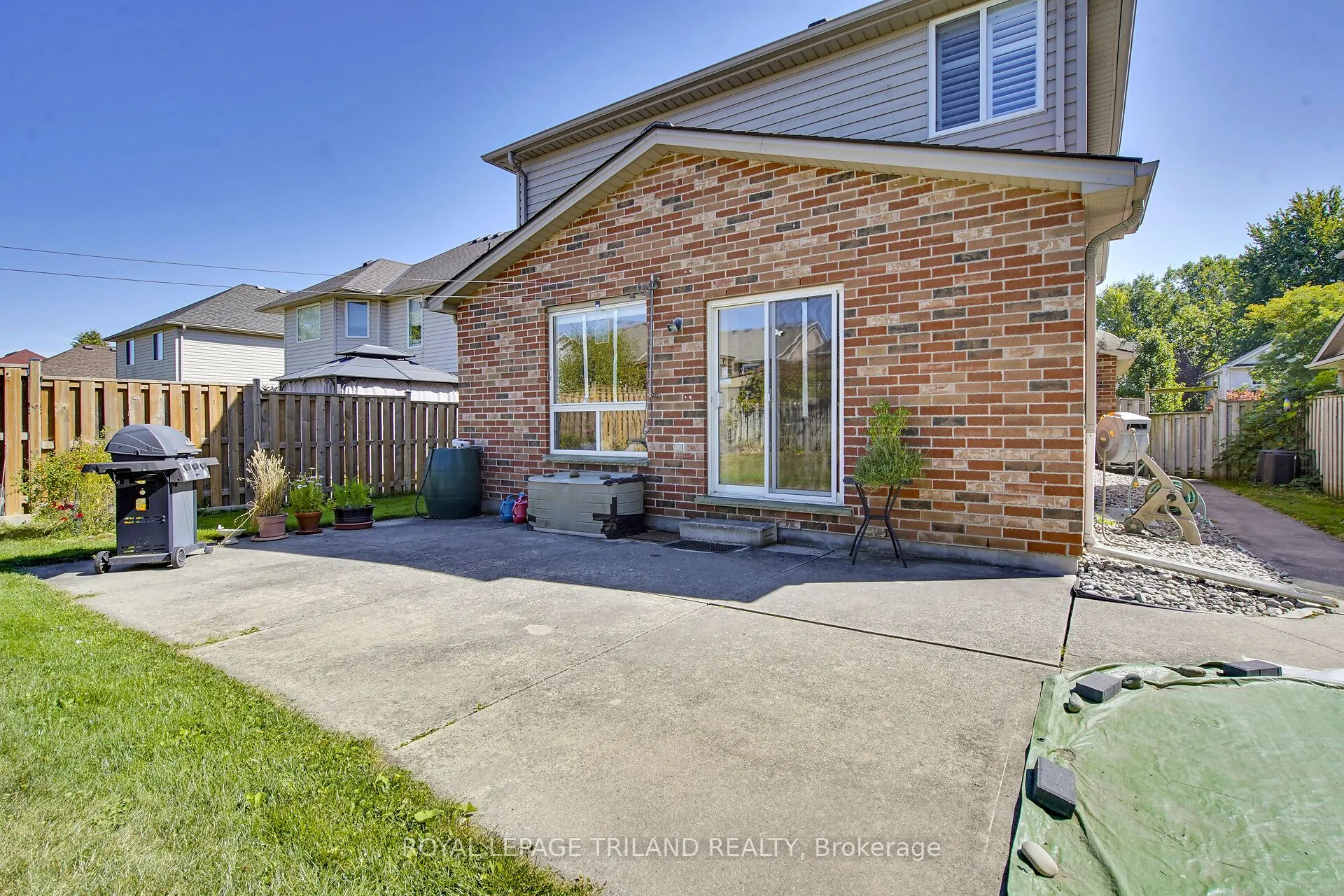 1128 Staghorn Crescent