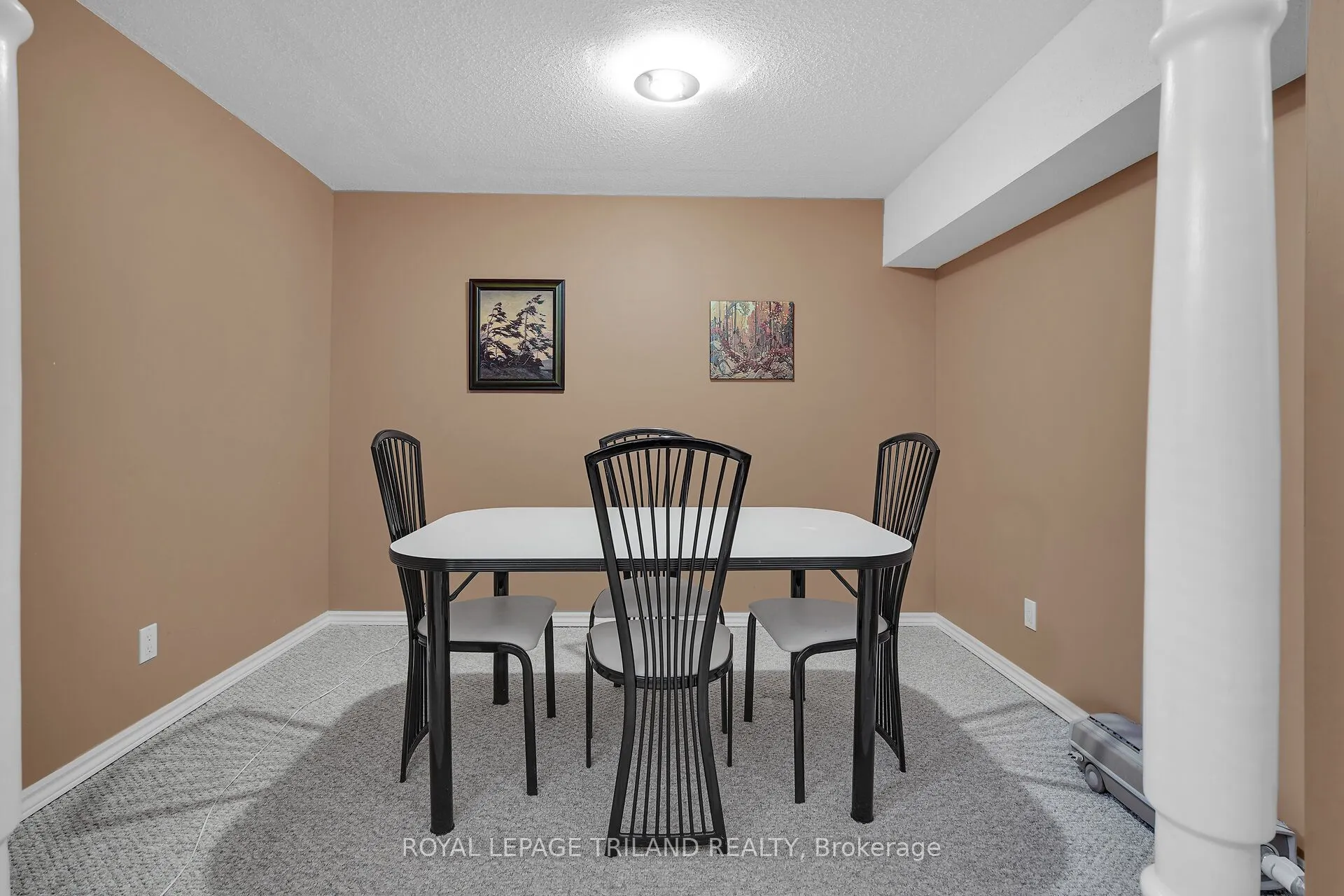 1128 Staghorn Crescent