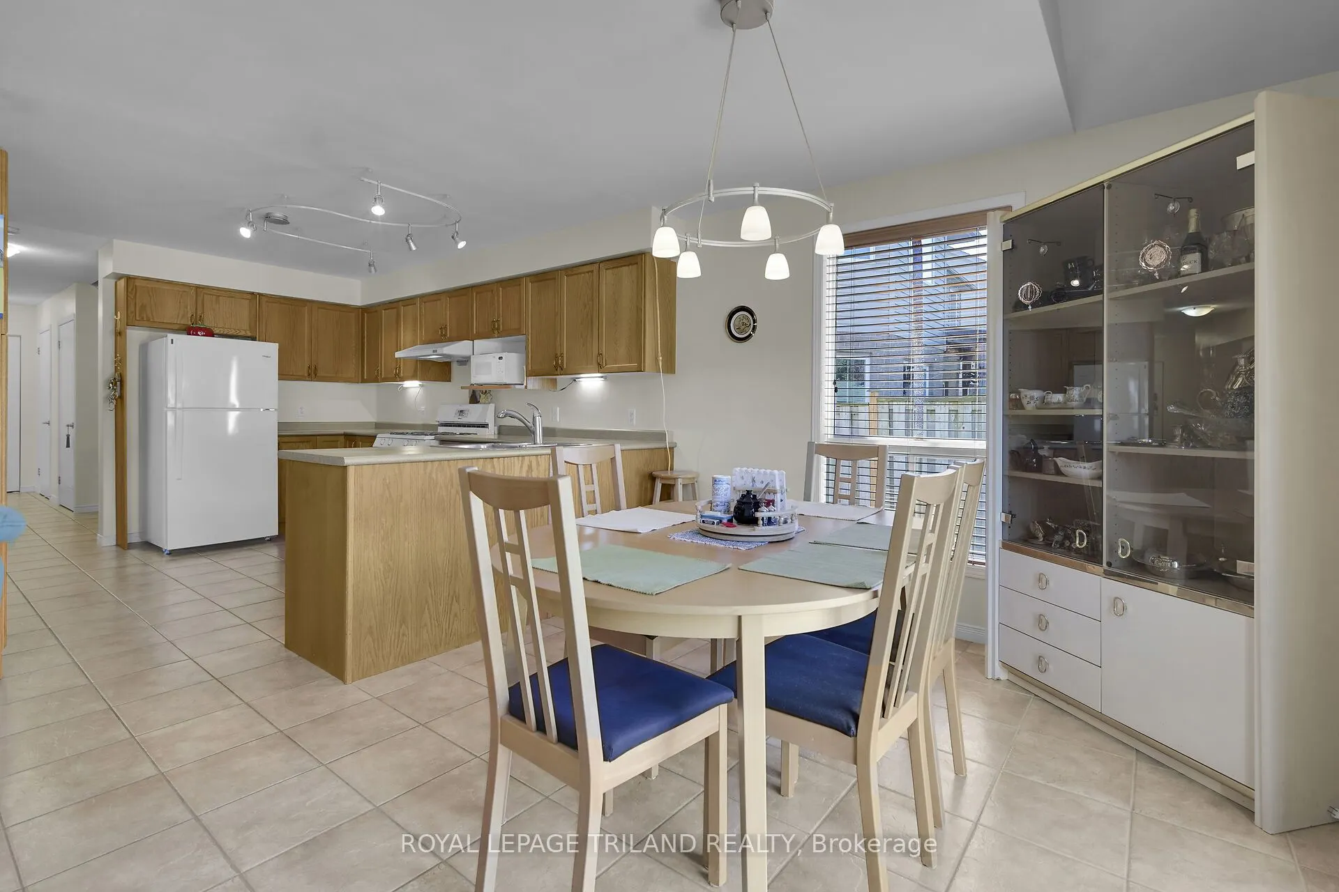 1128 Staghorn Crescent