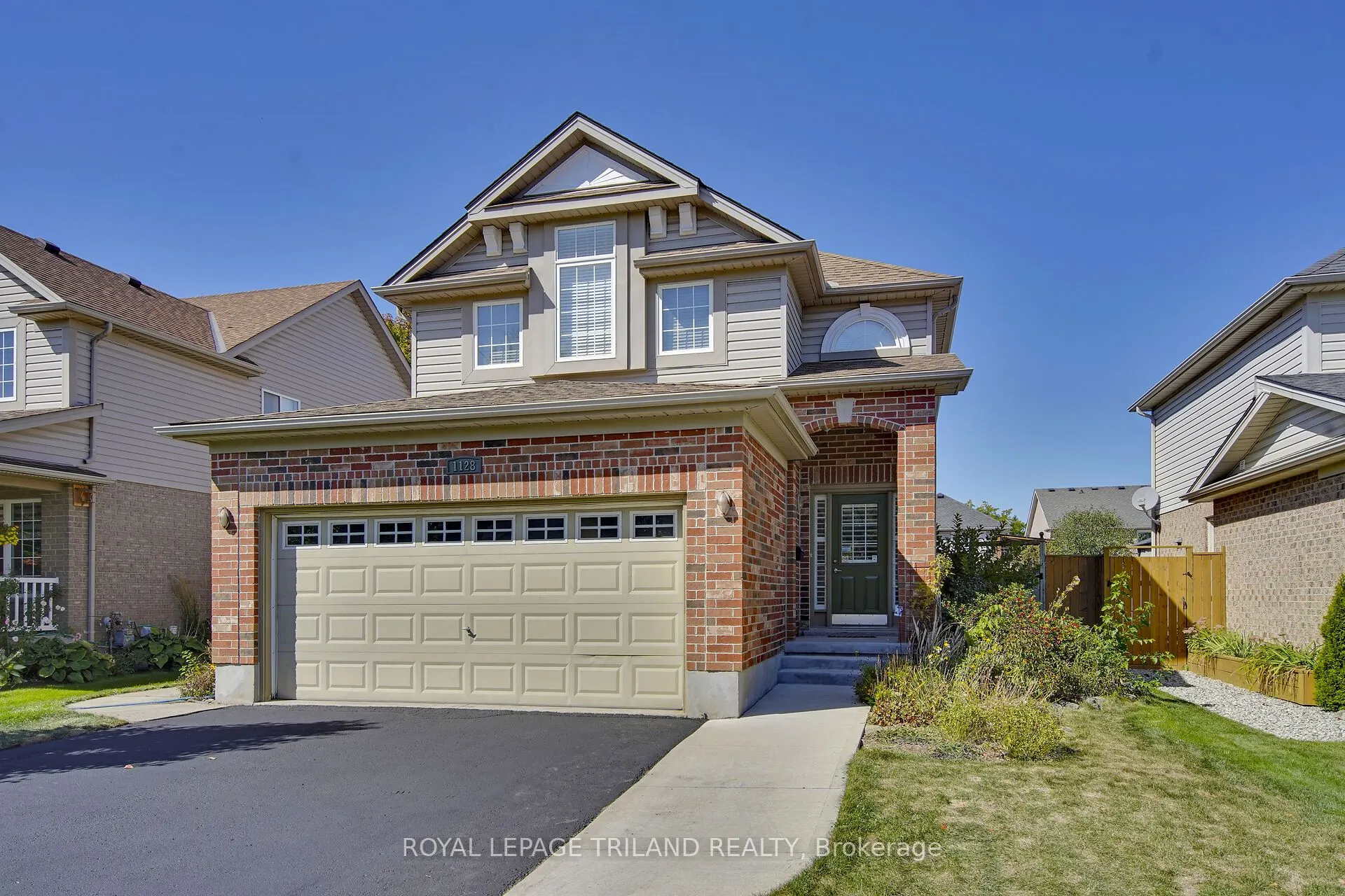 1128 Staghorn Crescent