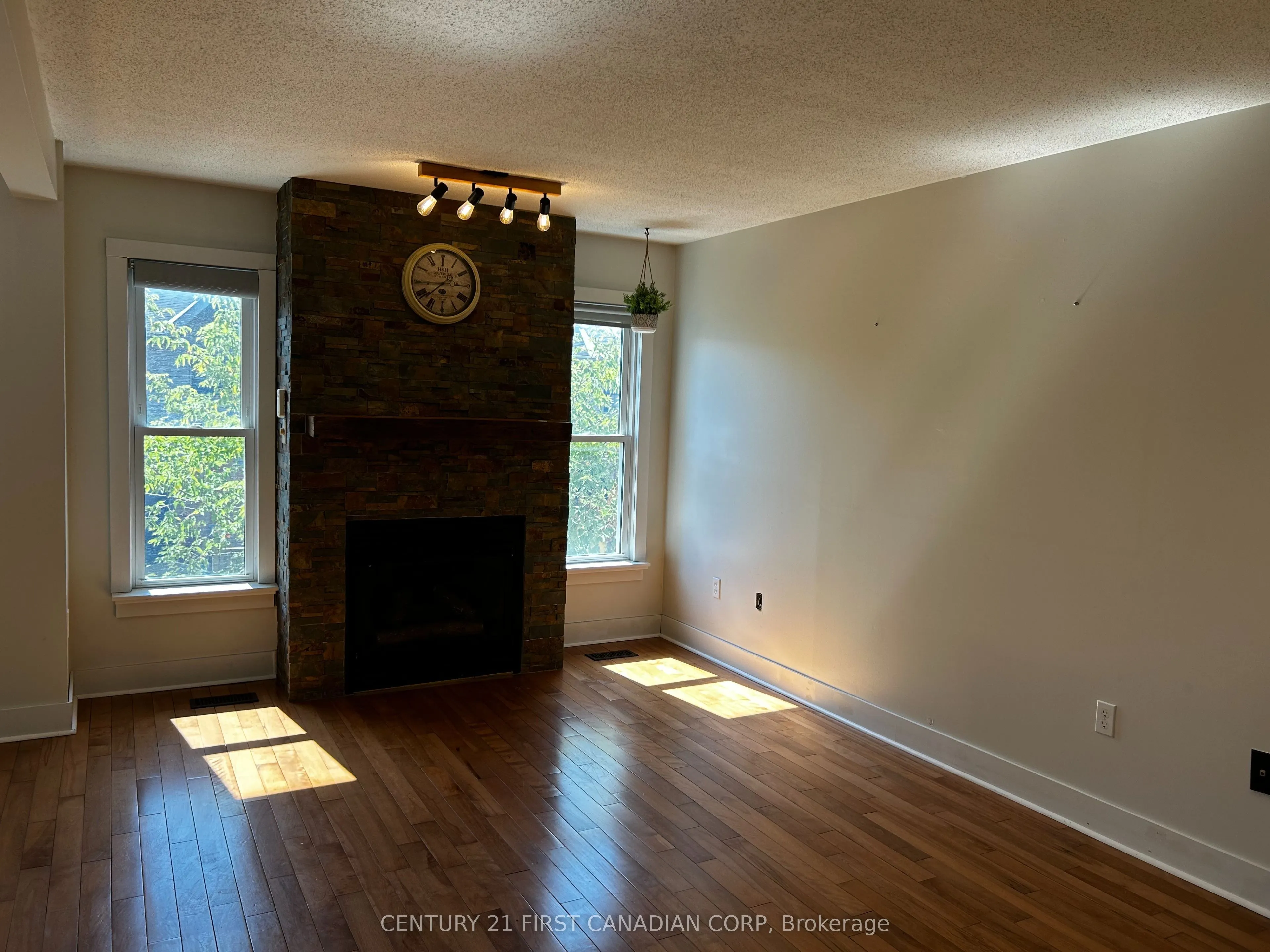 1199 Hamilton Road, #4