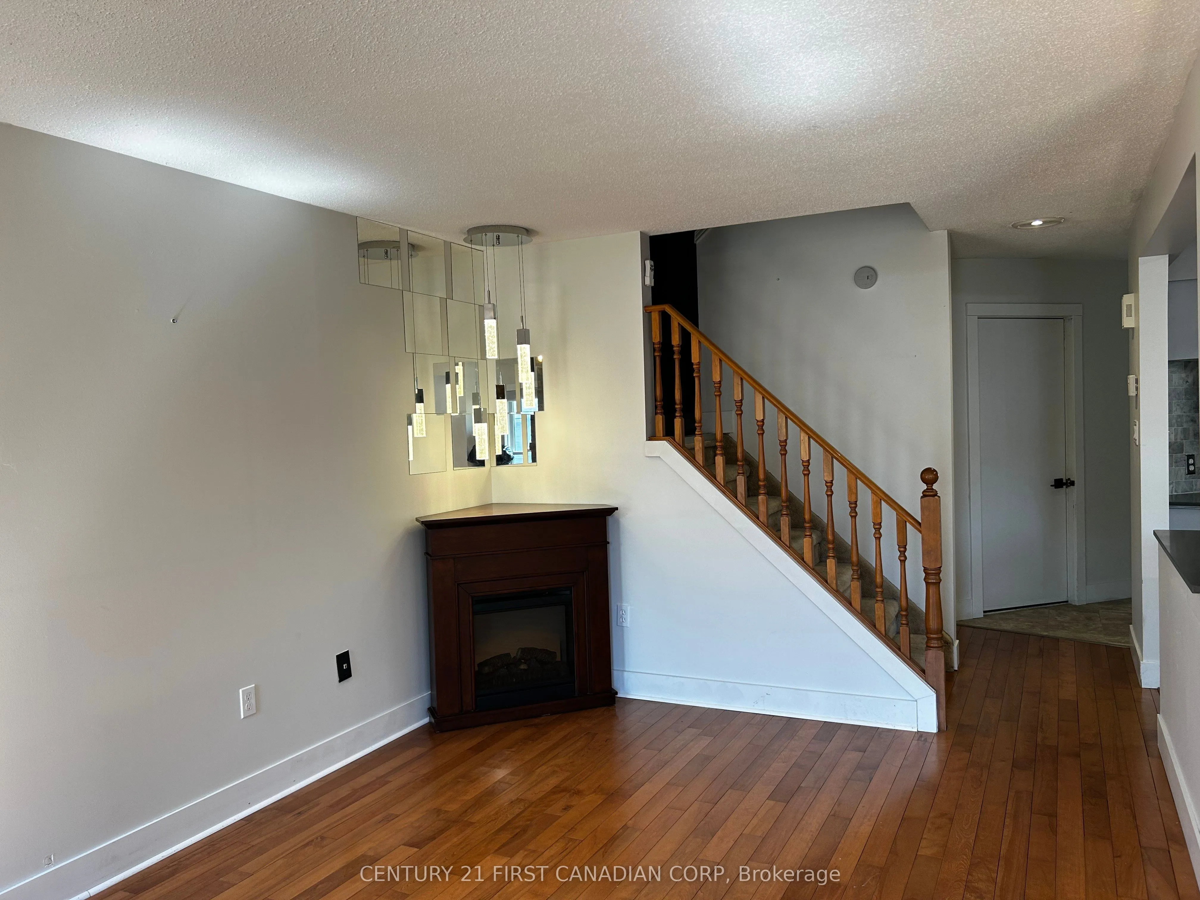 1199 Hamilton Road, #4