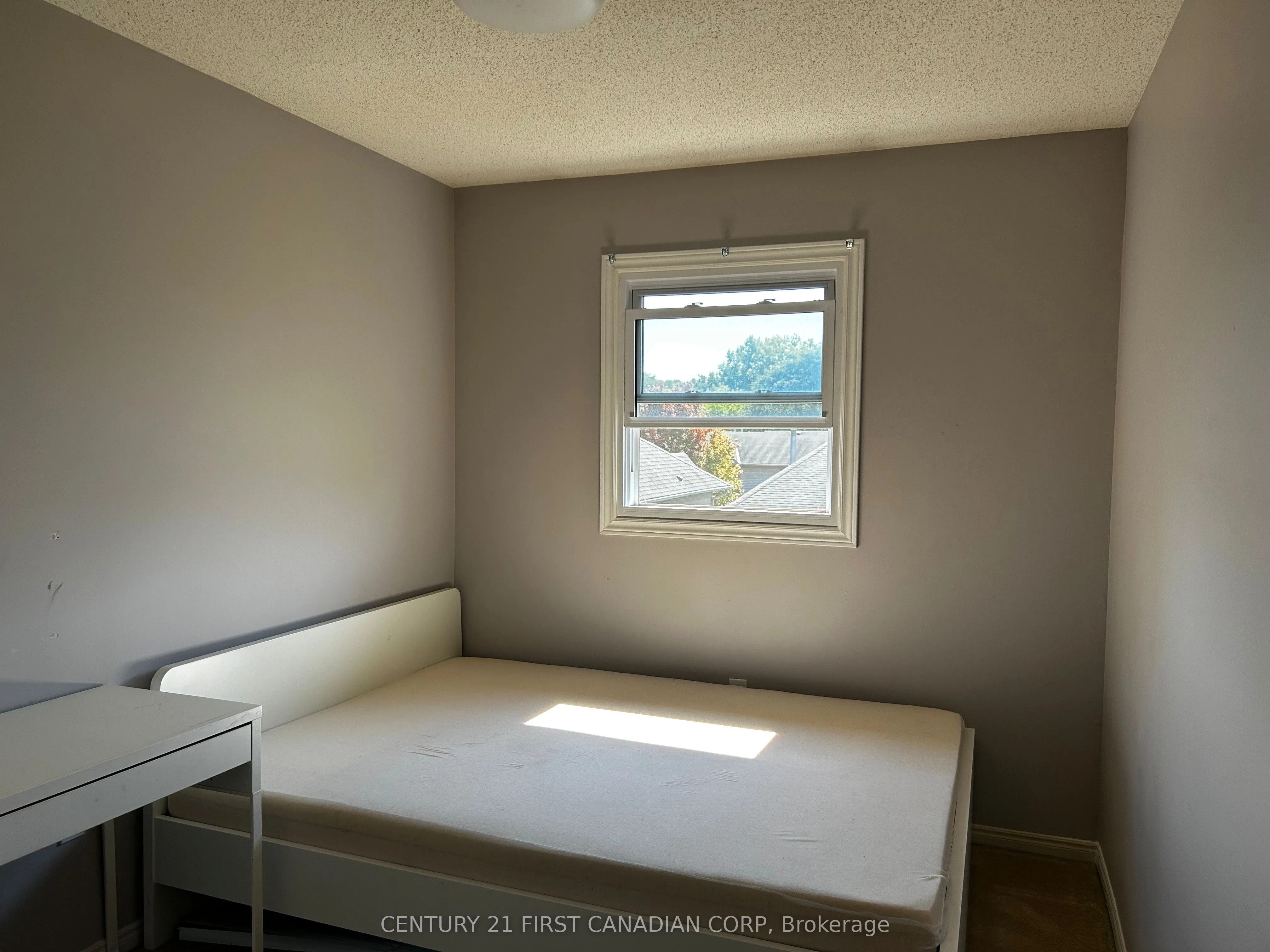 1199 Hamilton Road, #4