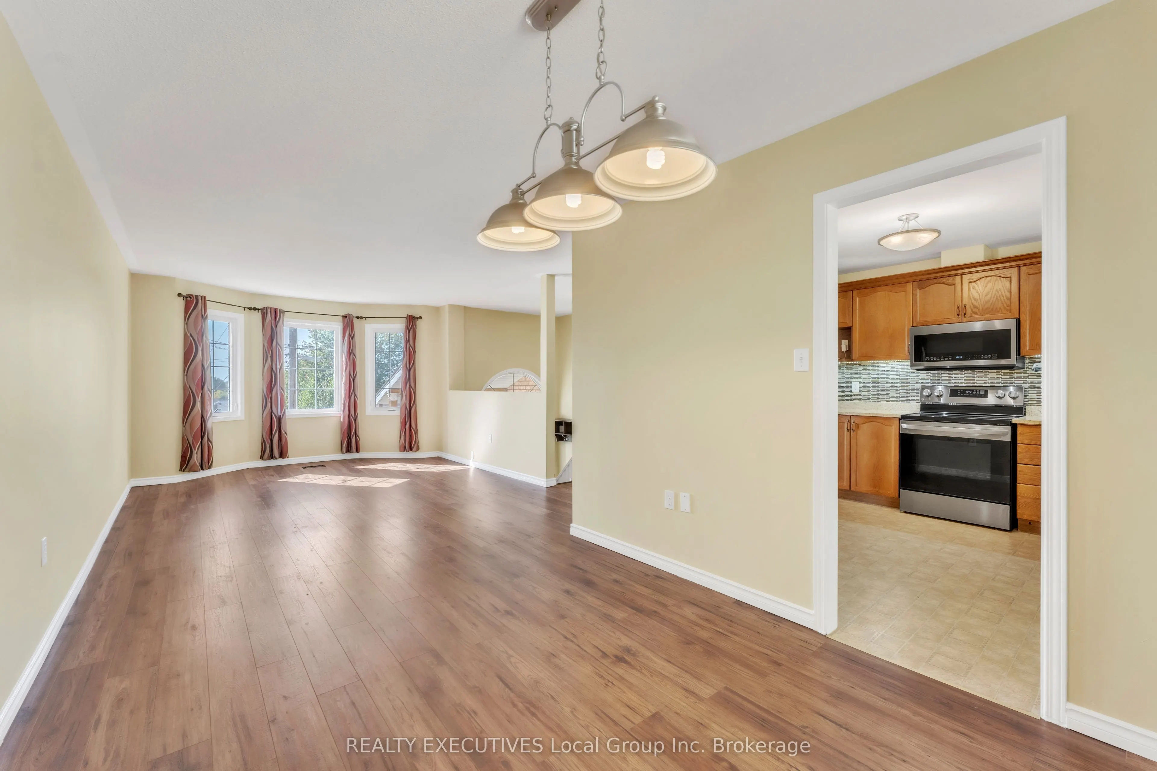103 Sherryl Crescent