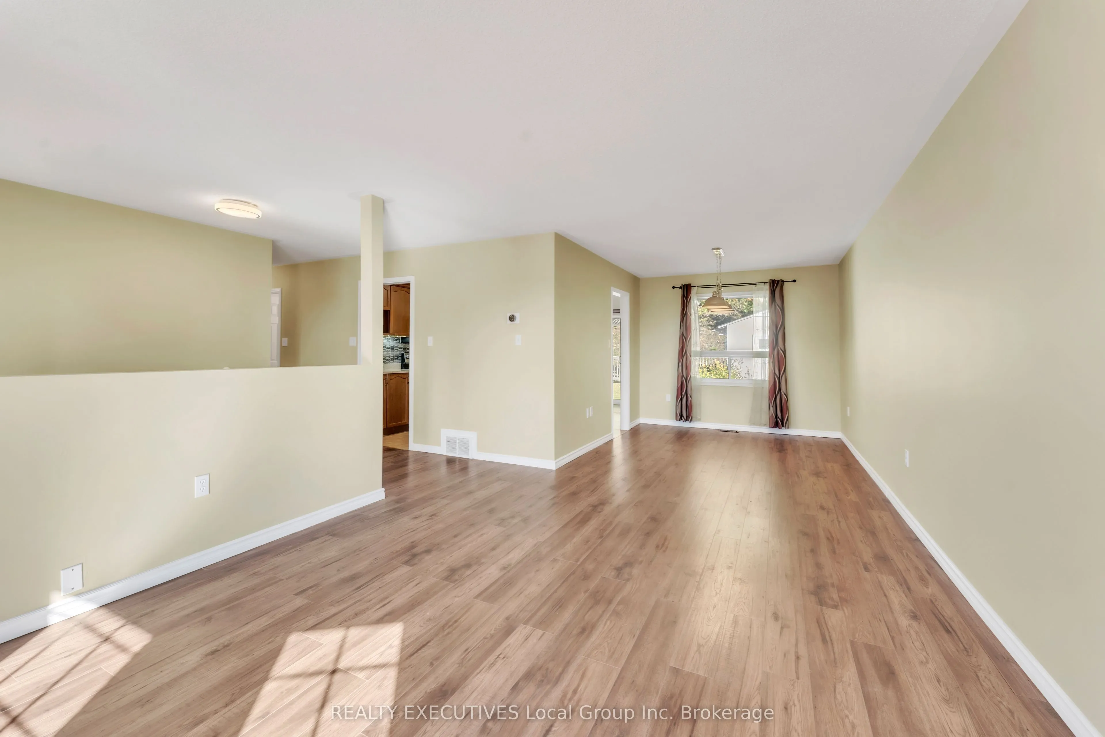 103 Sherryl Crescent