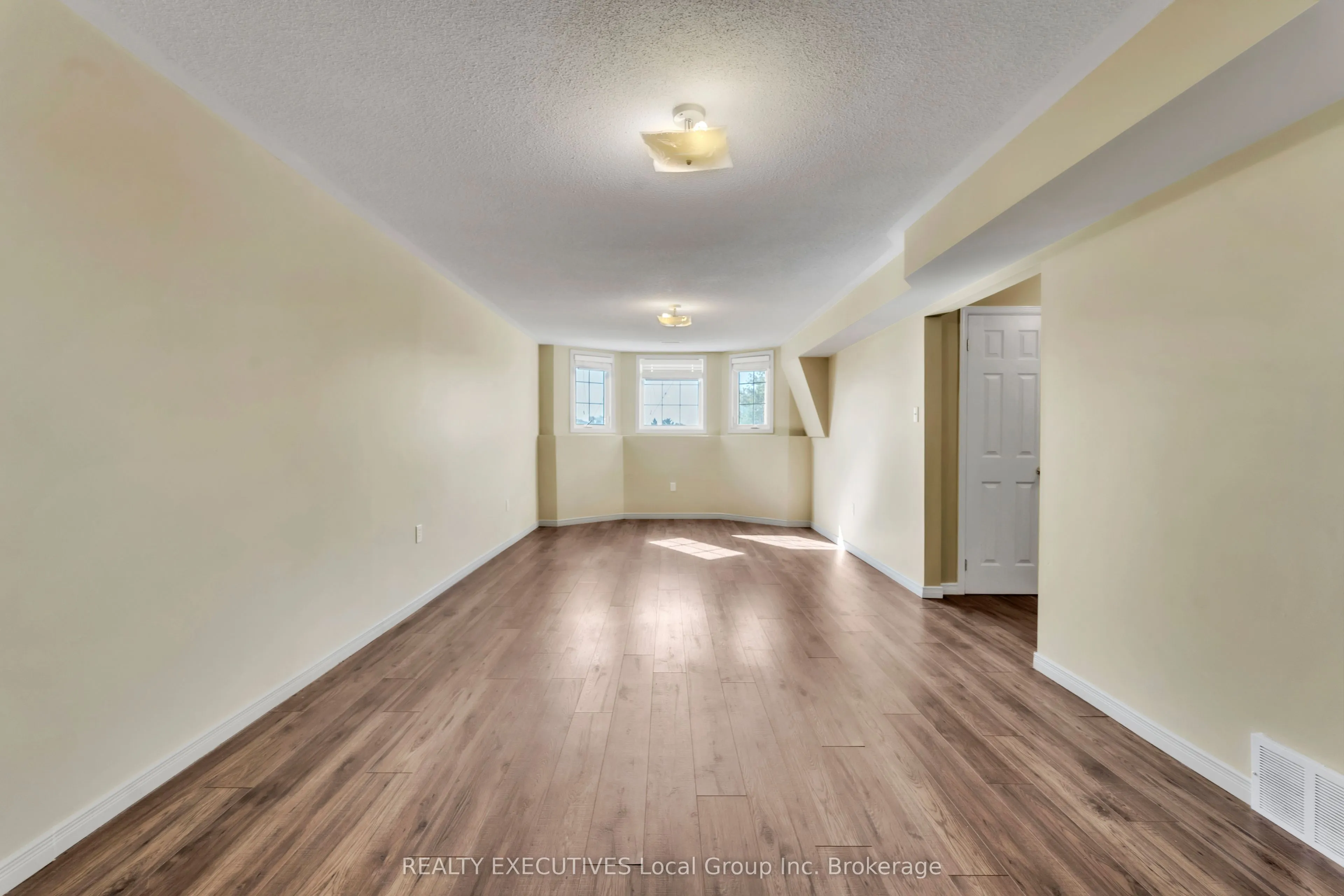 103 Sherryl Crescent
