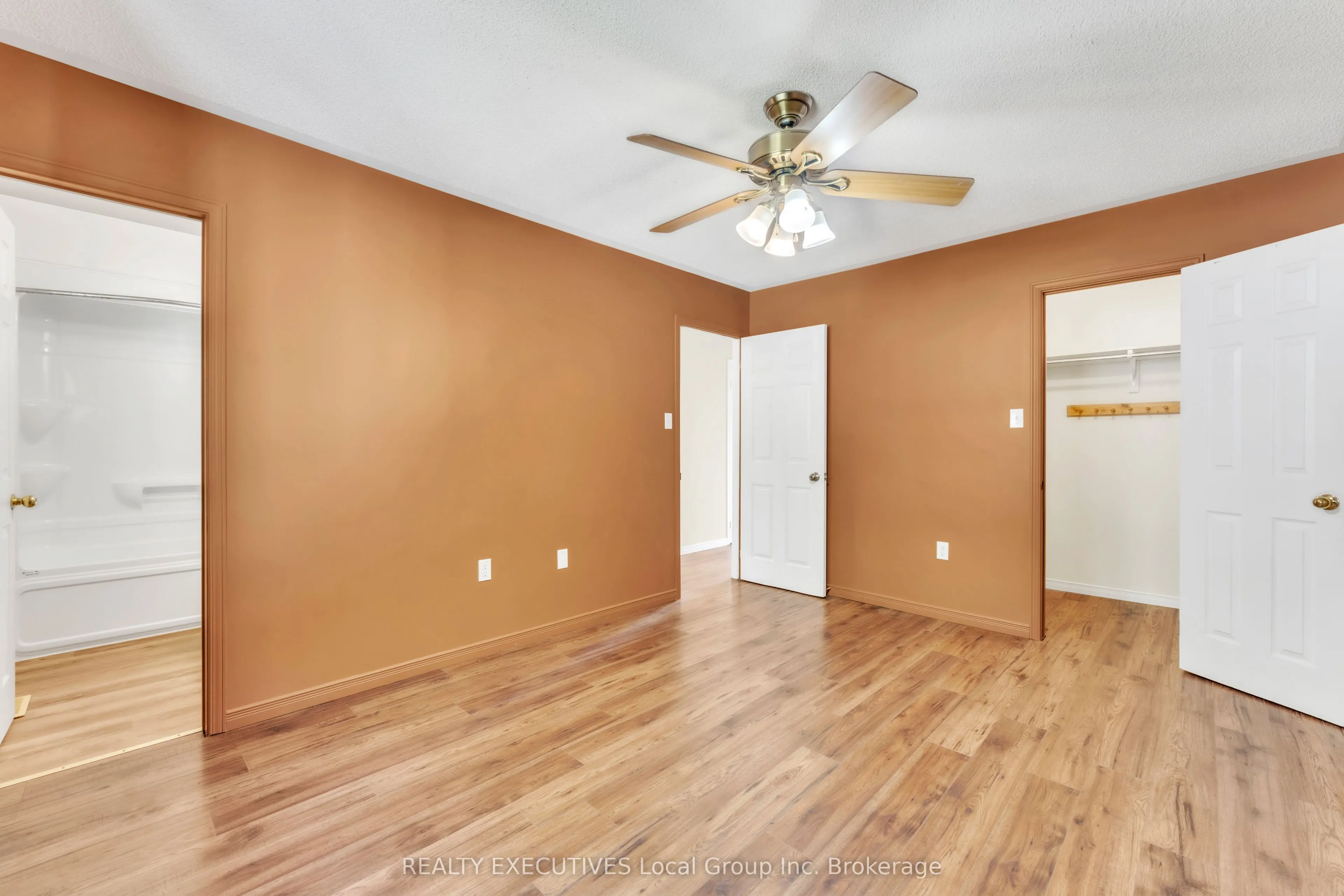 103 Sherryl Crescent