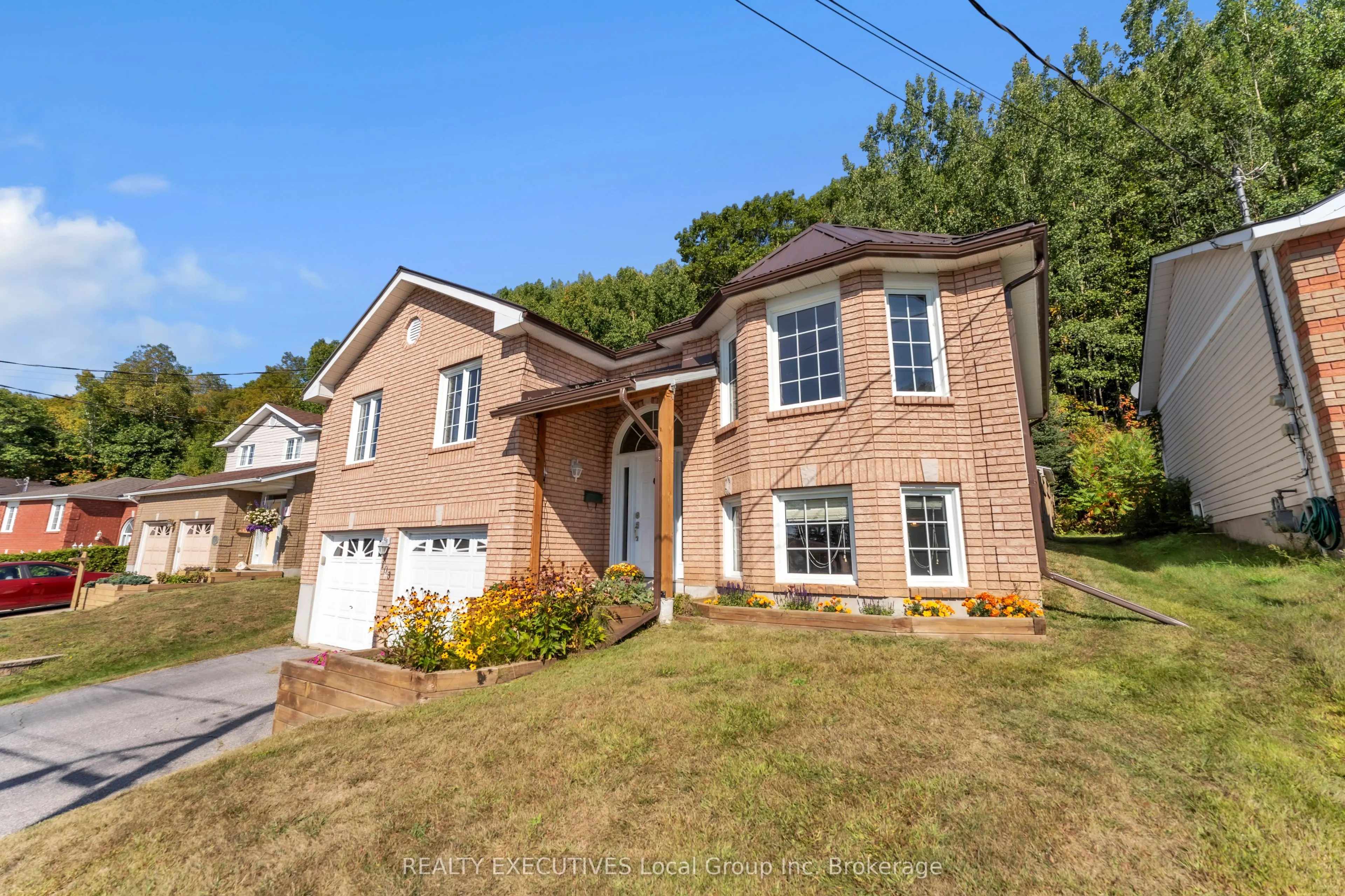 103 Sherryl Crescent