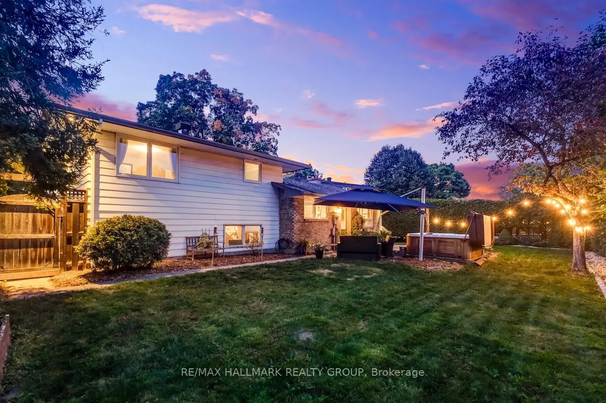 599 Duff Crescent