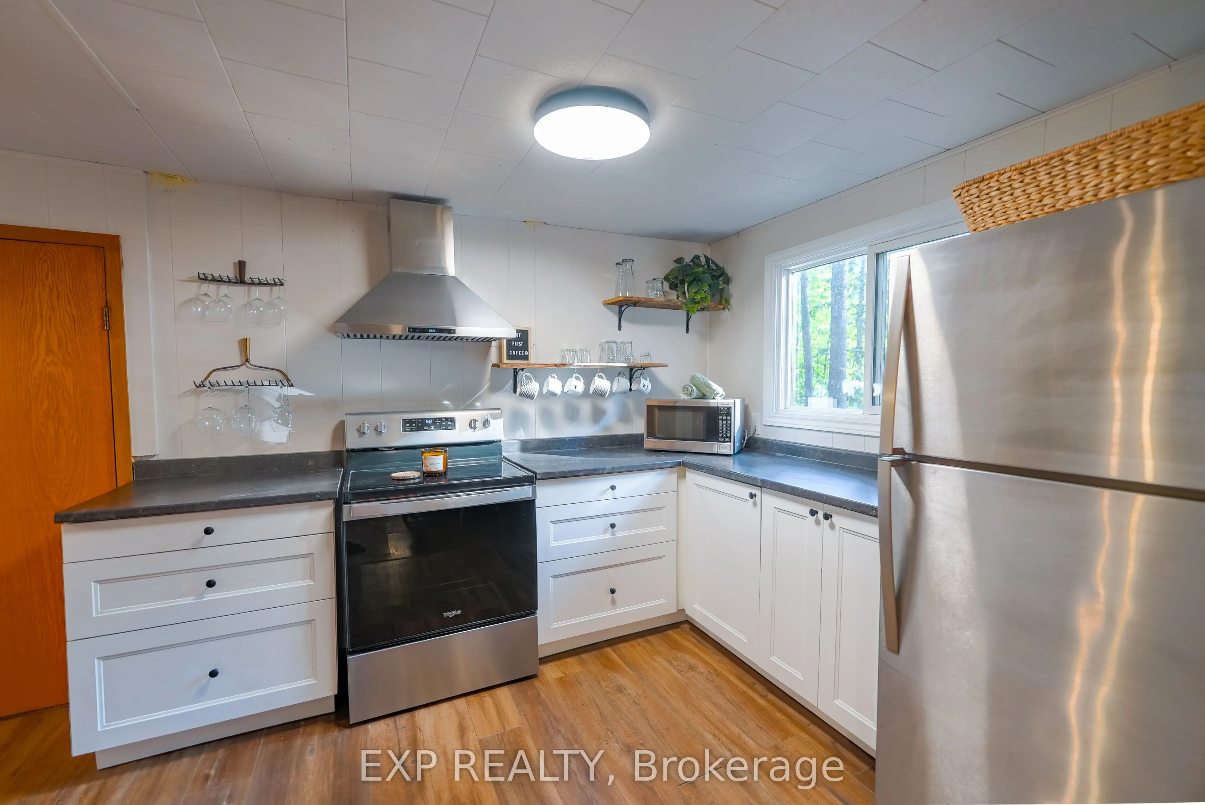 1301 Dombroskie Road