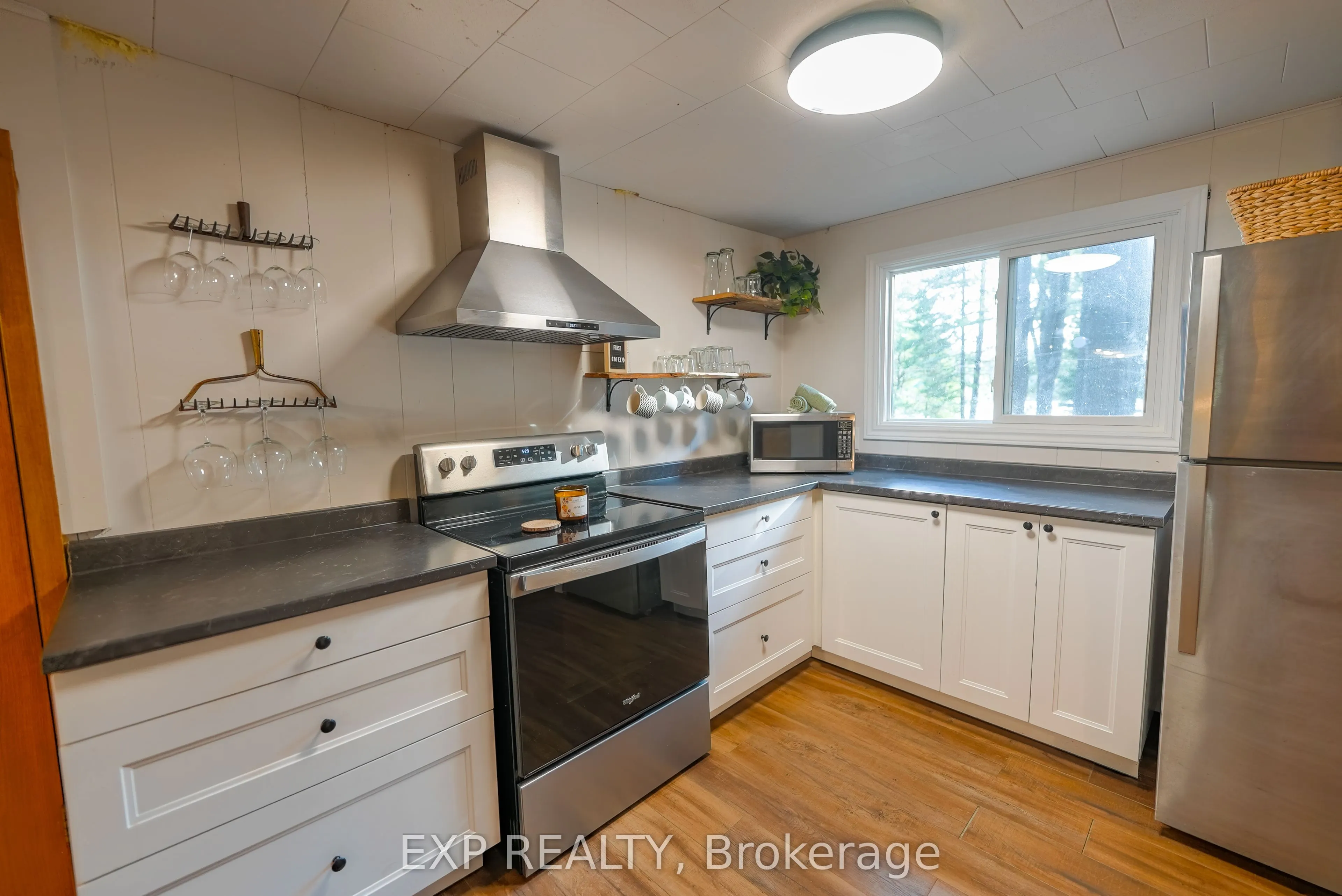 1301 Dombroskie Road