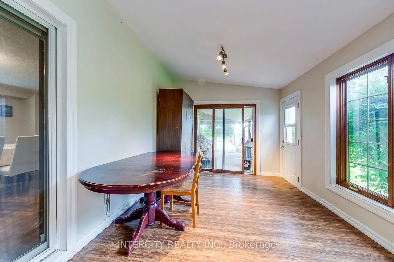 2764 Governors Road