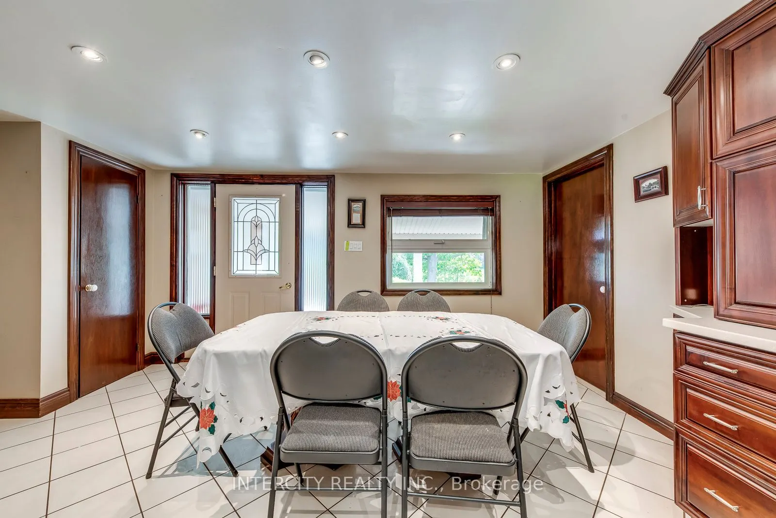 2764 Governors Road