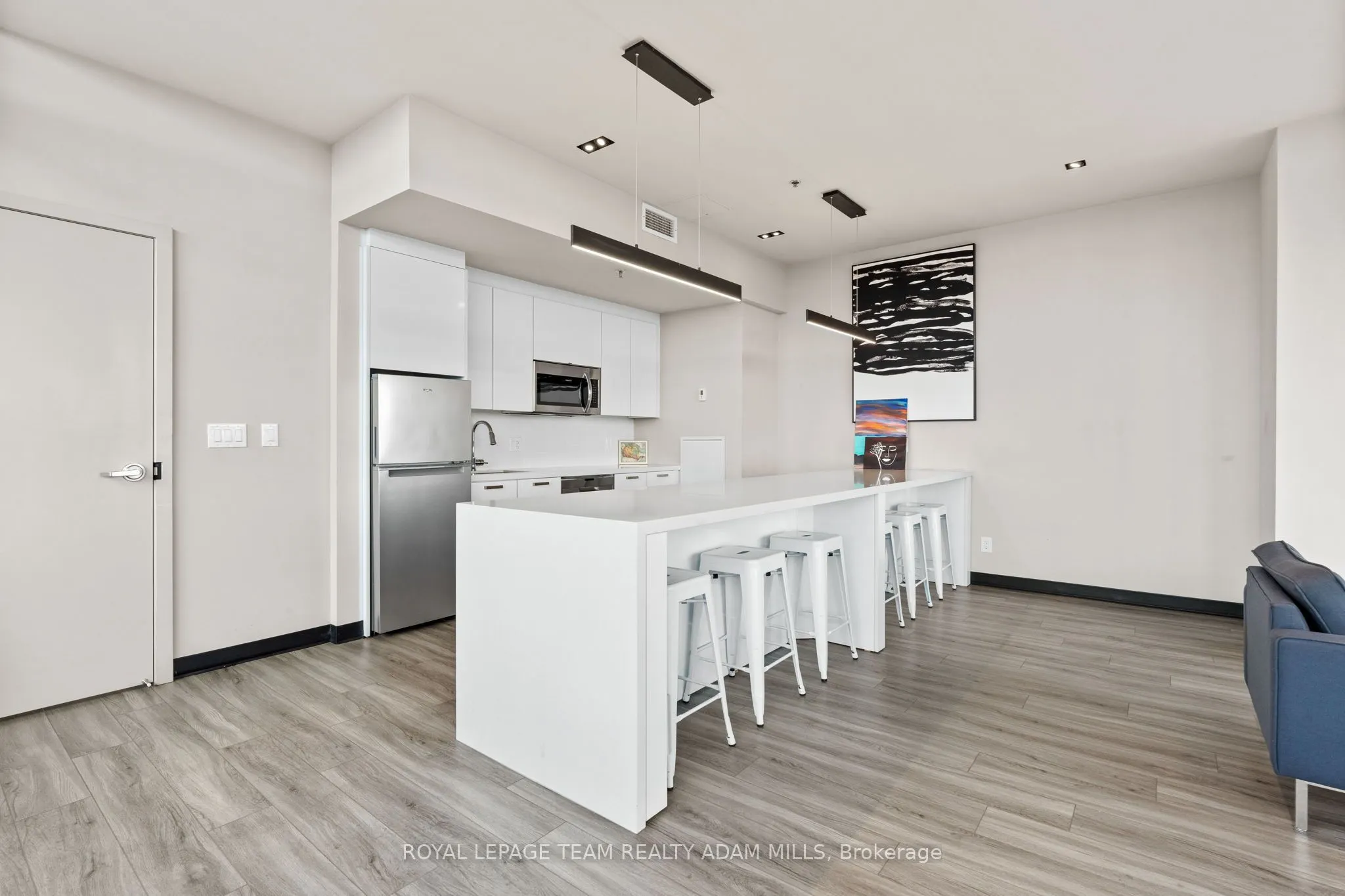 203 CATHERINE Street, #908