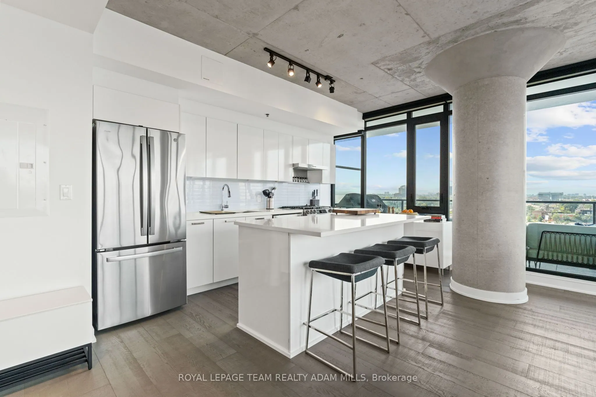 203 CATHERINE Street, #908