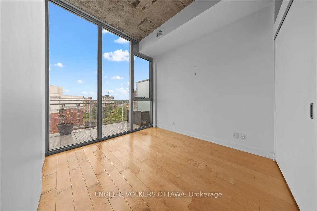 340 McLeod Street, #940