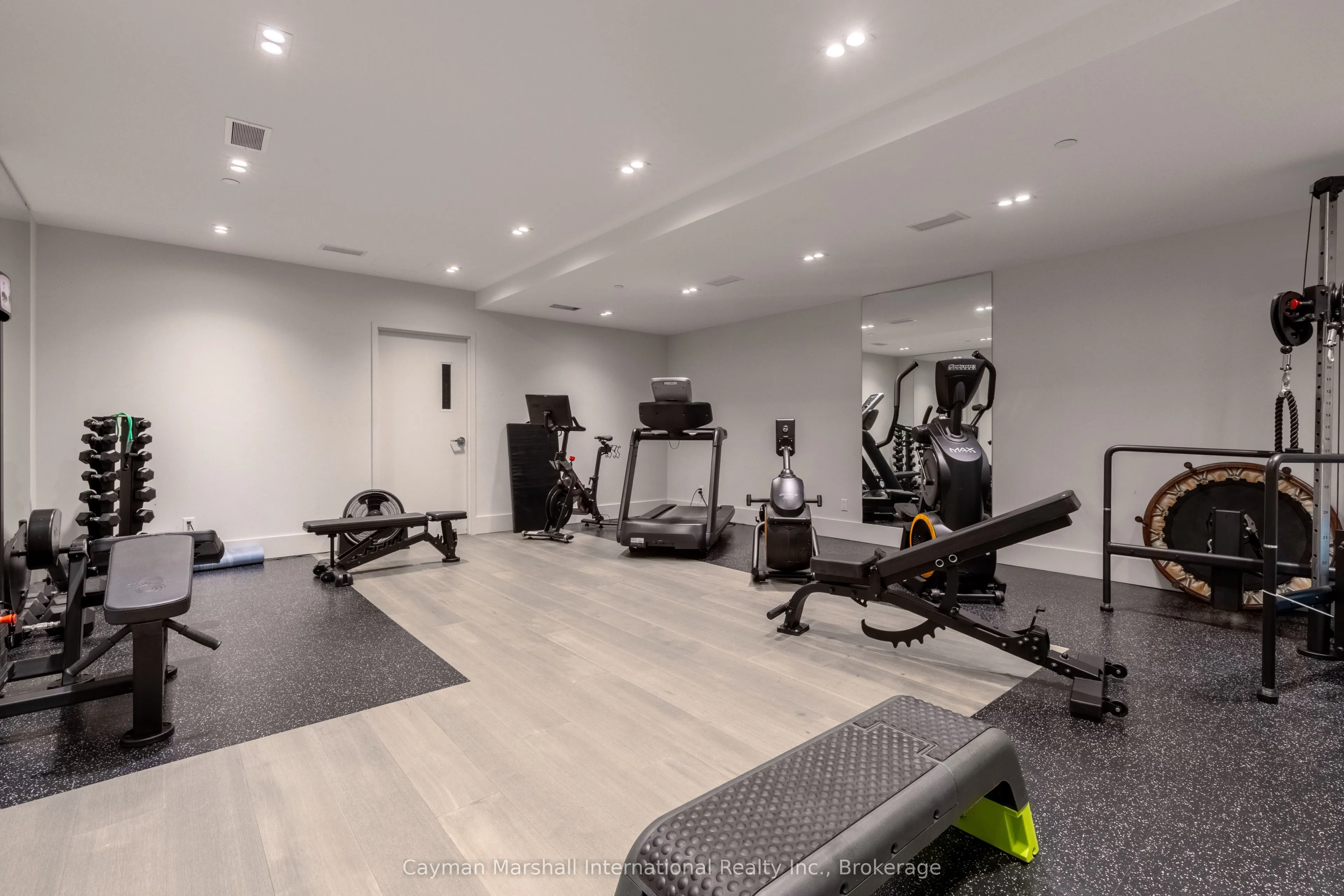 727 Grandview Drive, #101