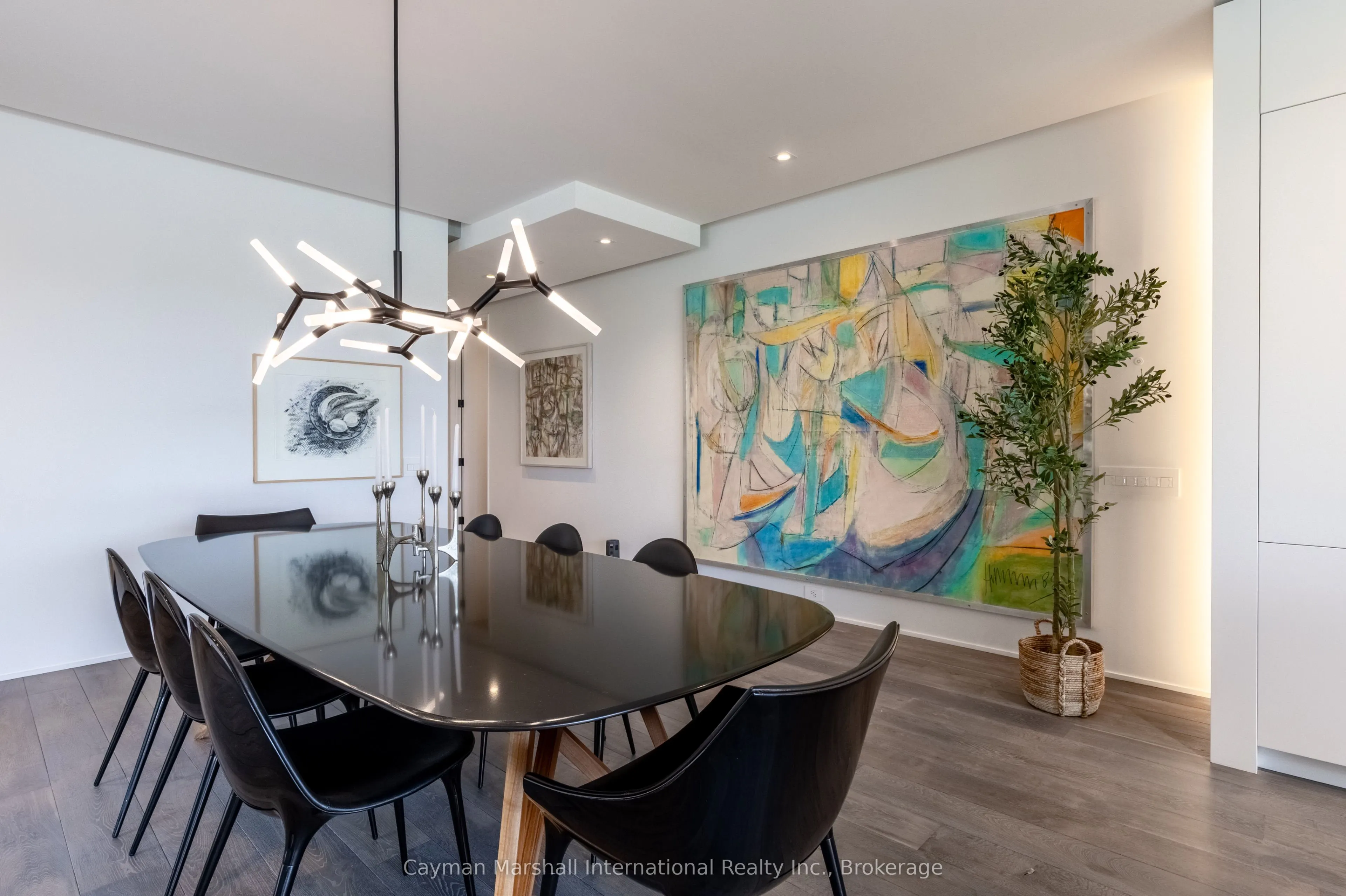 727 Grandview Drive, #101