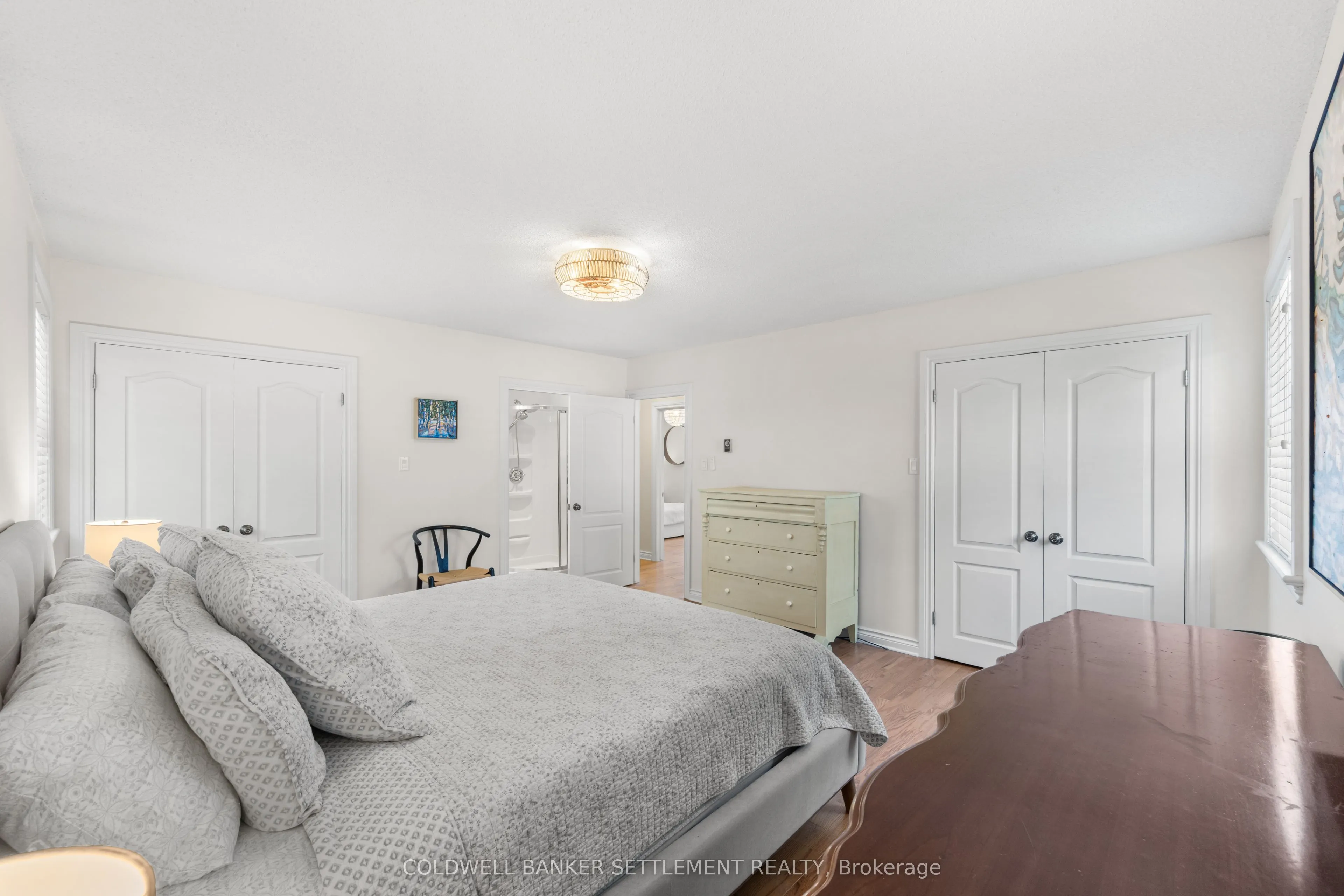11 Scott Crescent
