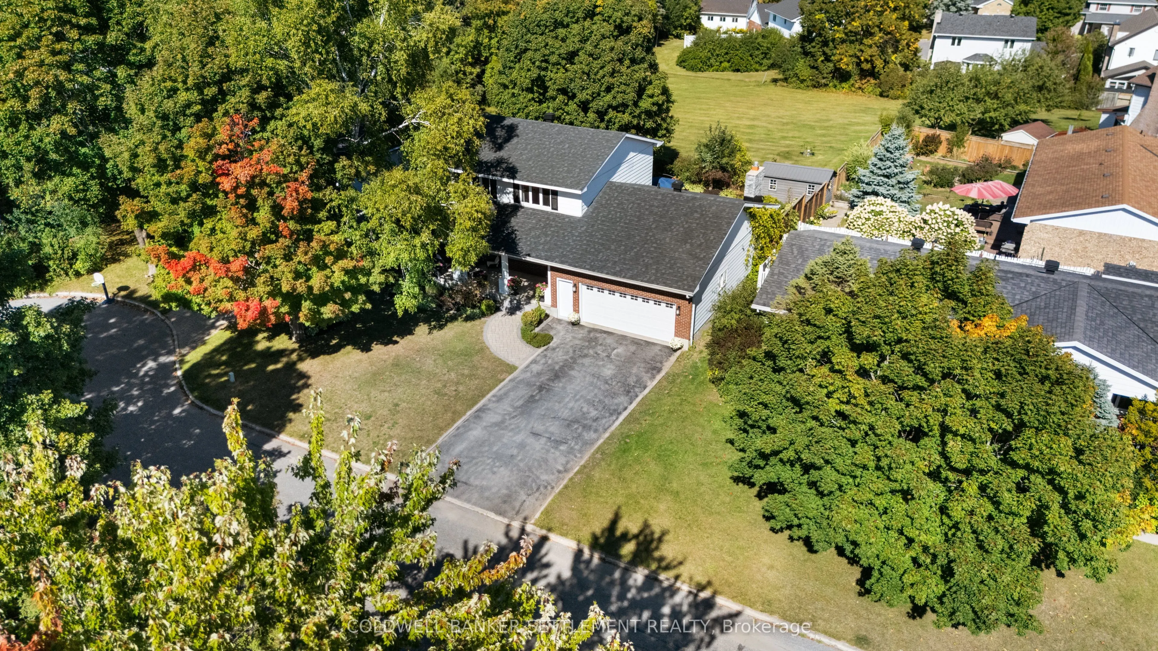 11 Scott Crescent