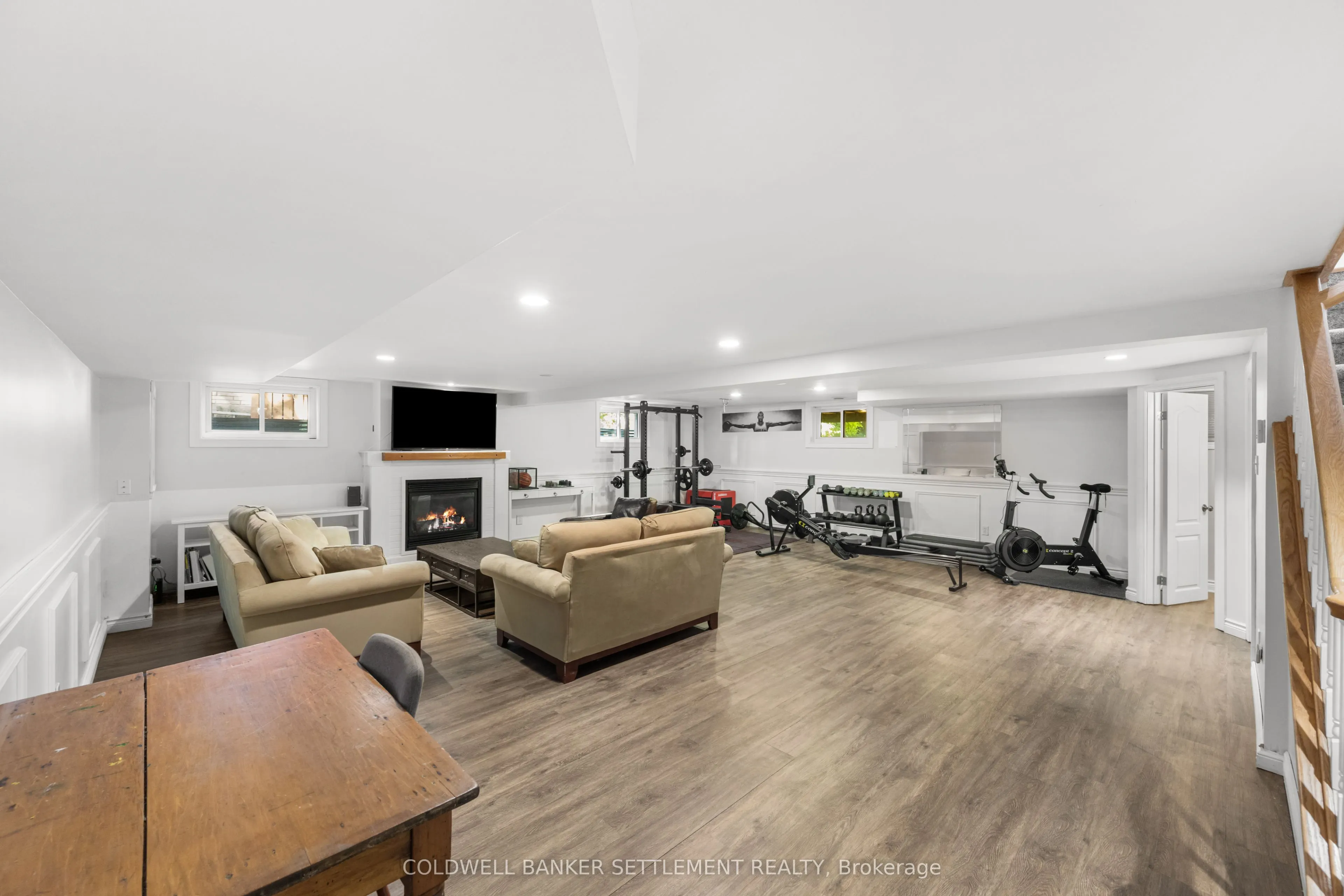 11 Scott Crescent