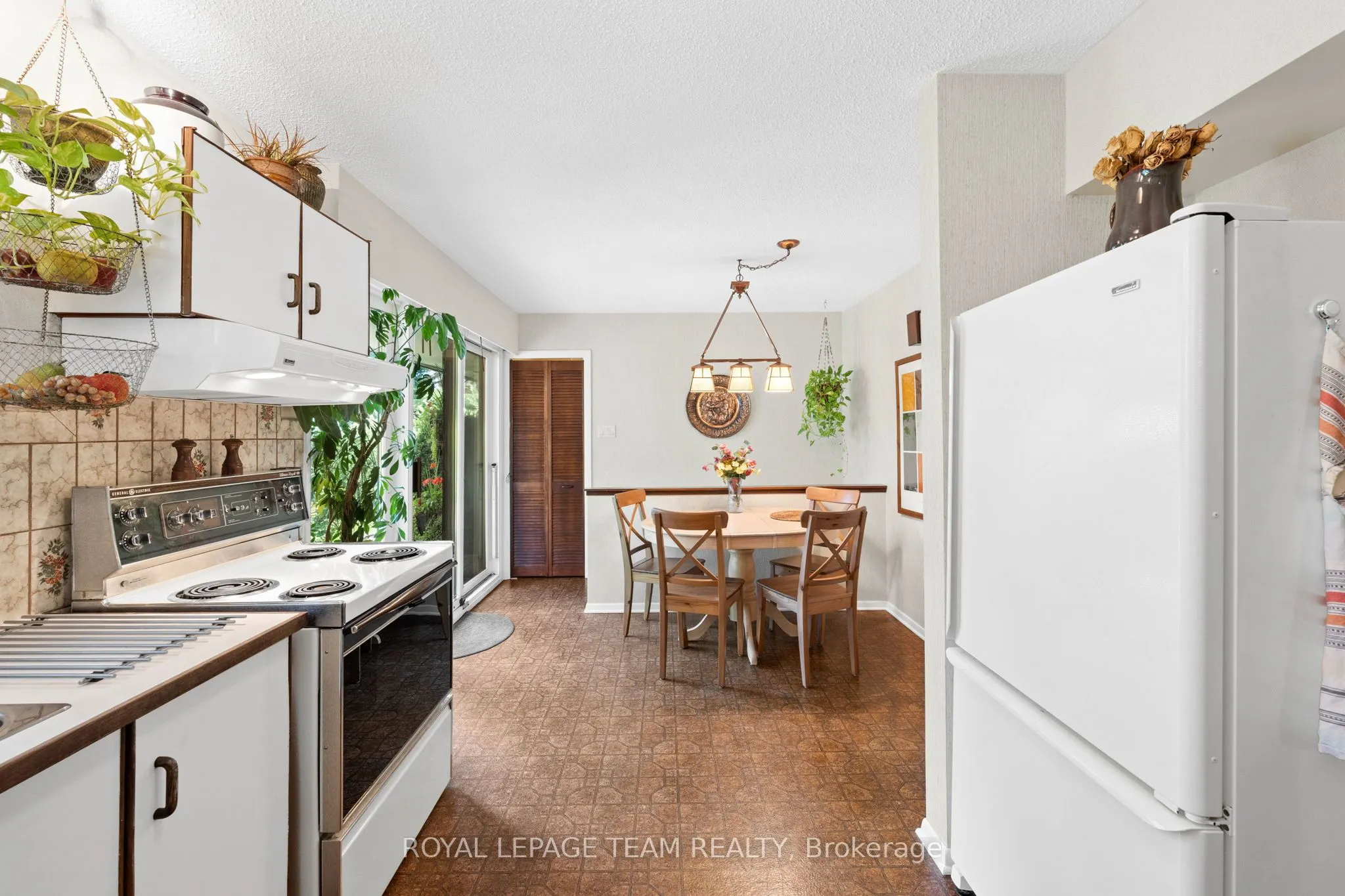 22 Pellan Crescent
