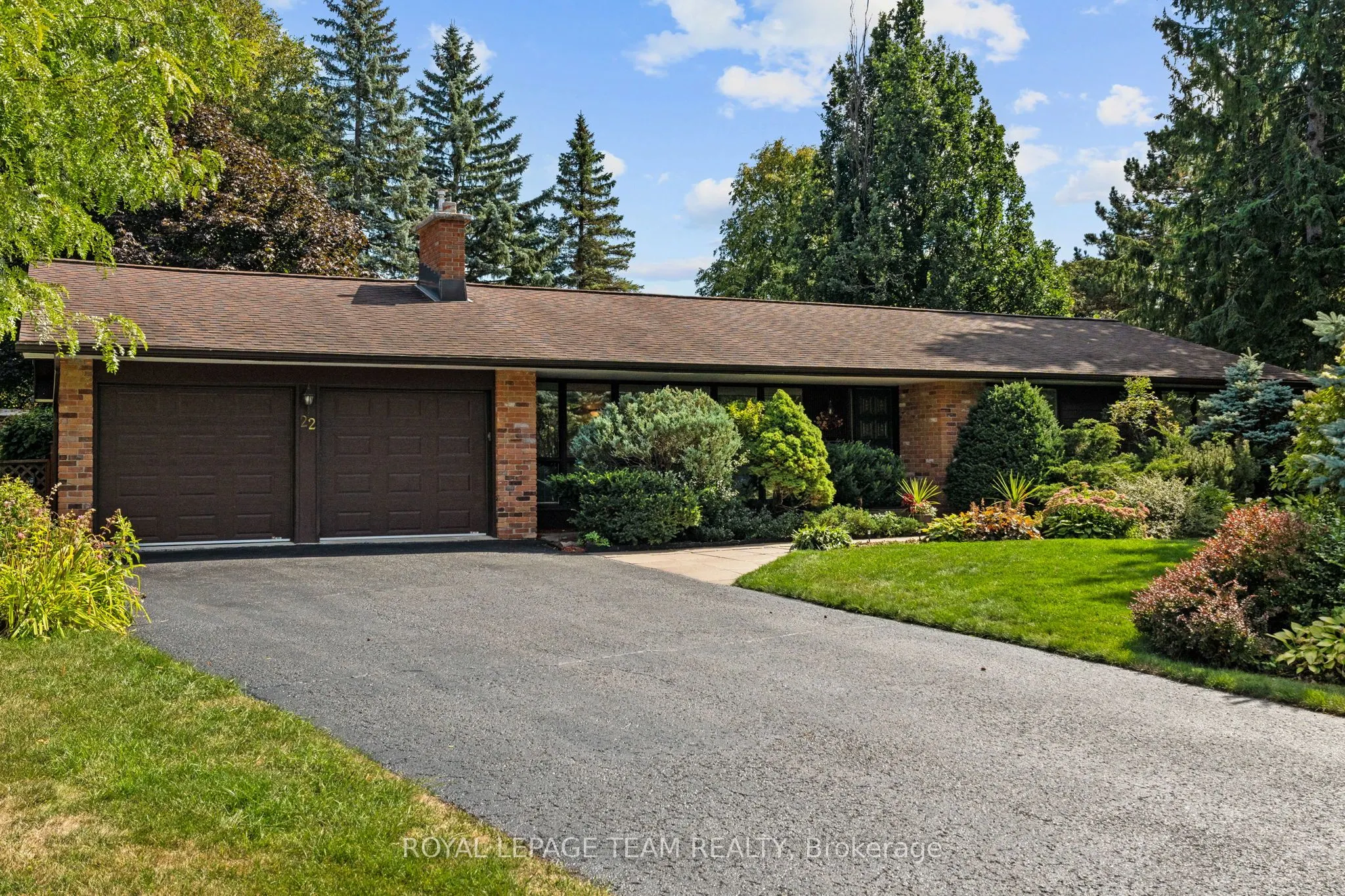 22 Pellan Crescent