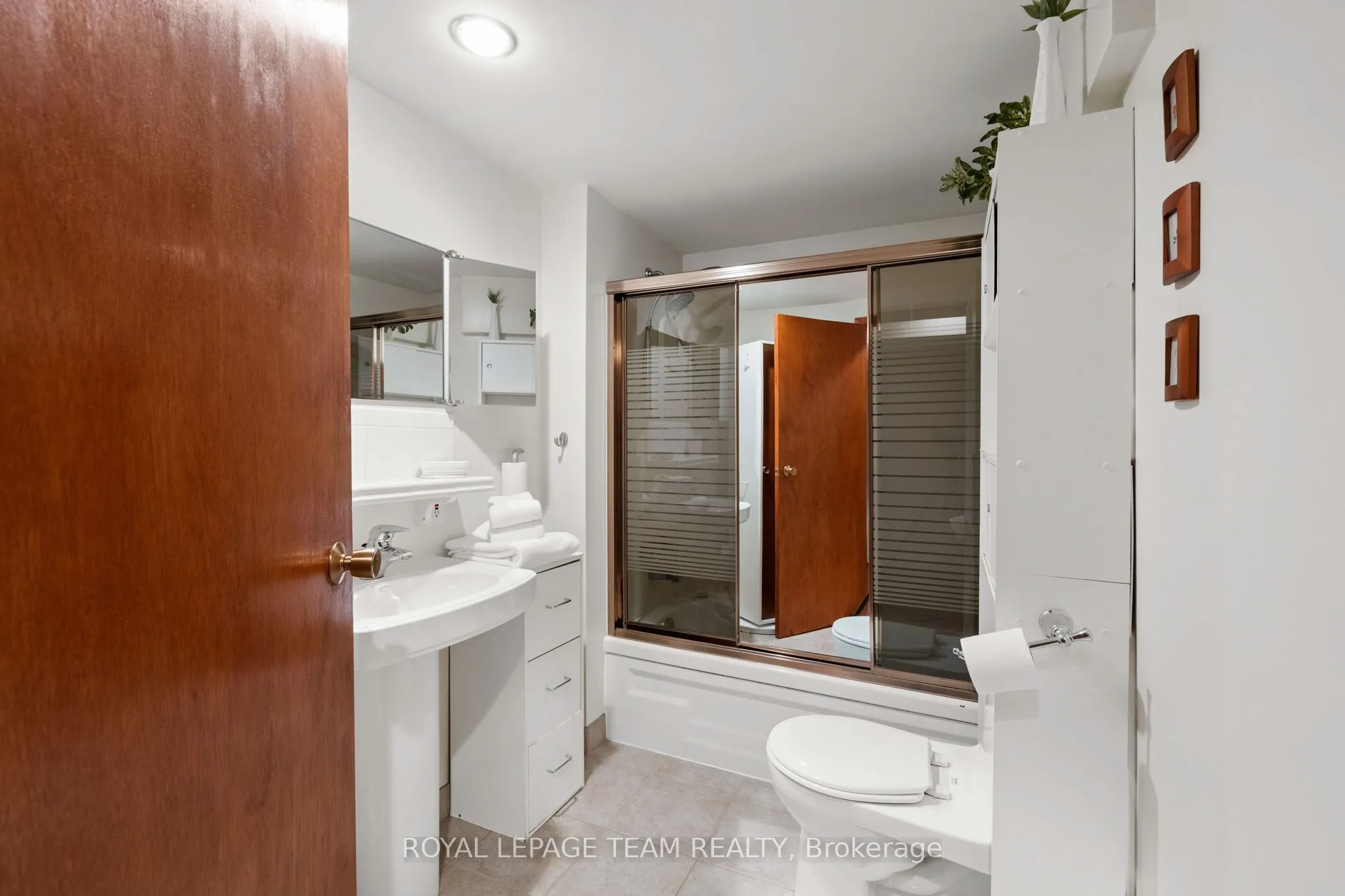 22 Pellan Crescent
