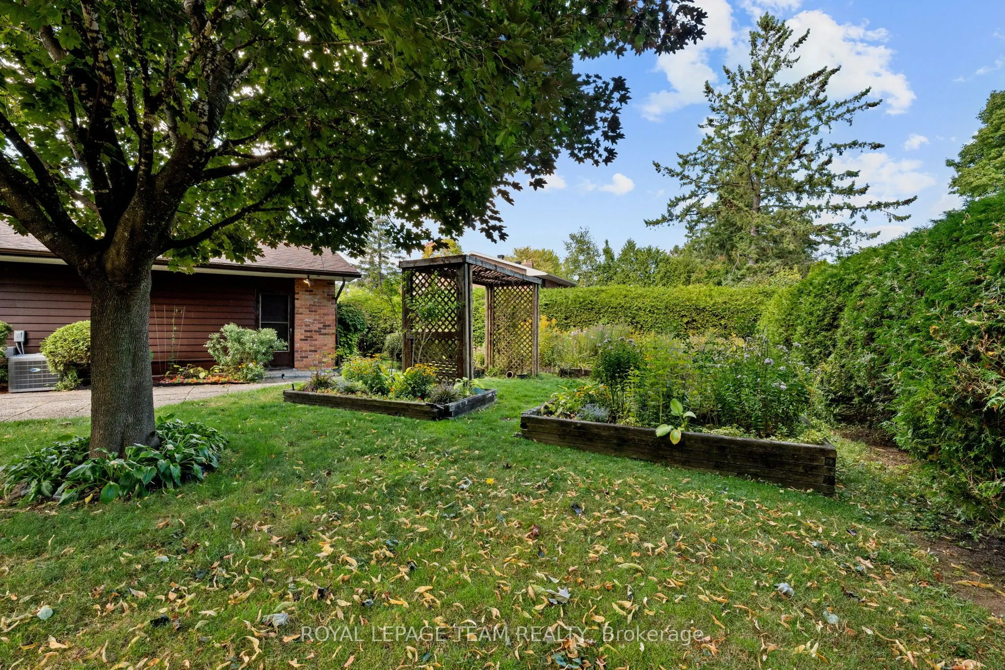 22 Pellan Crescent