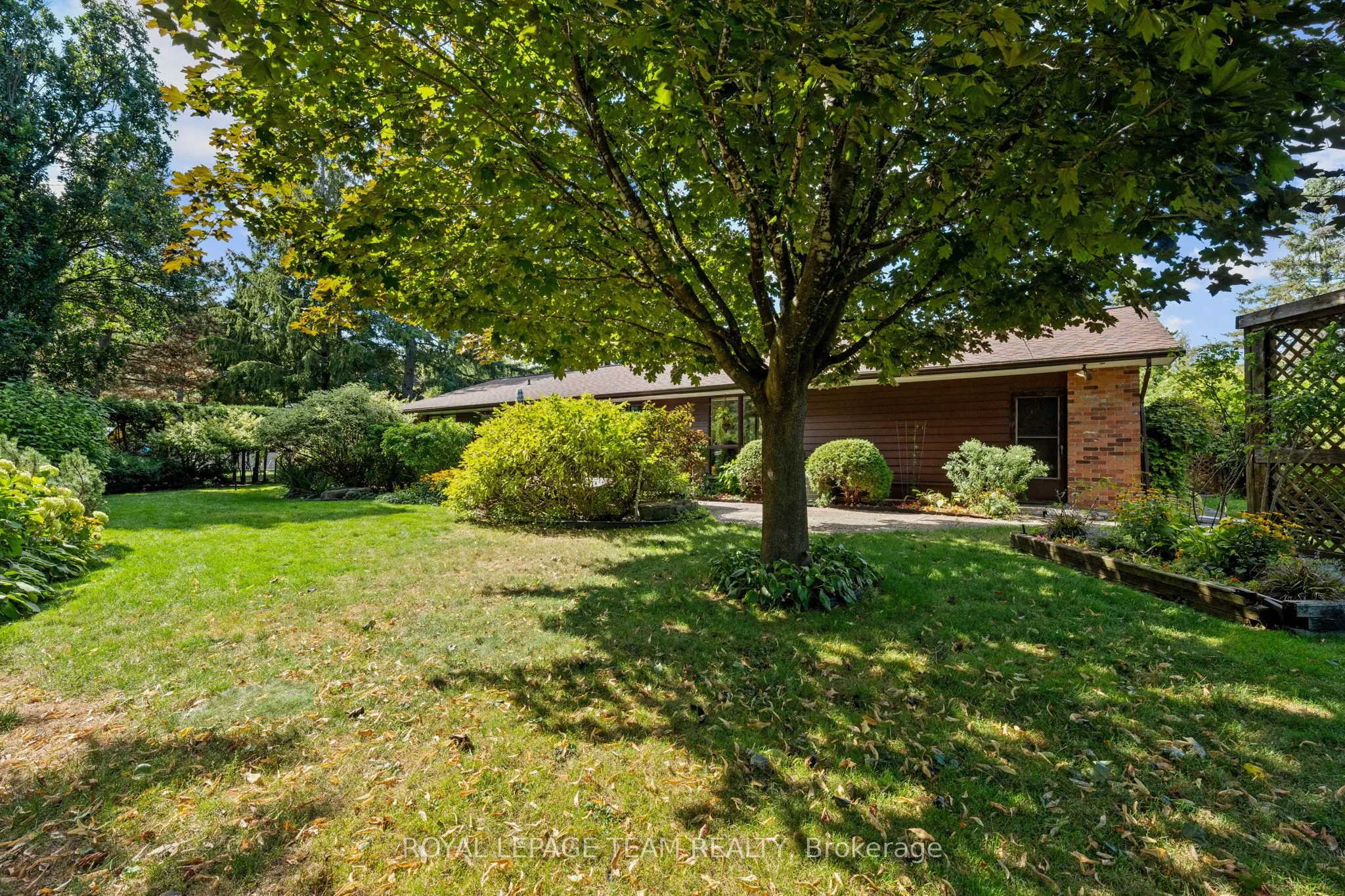 22 Pellan Crescent