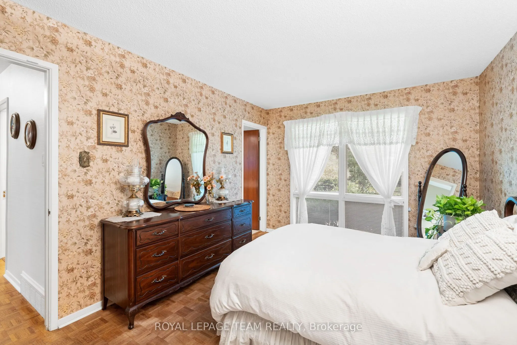 22 Pellan Crescent