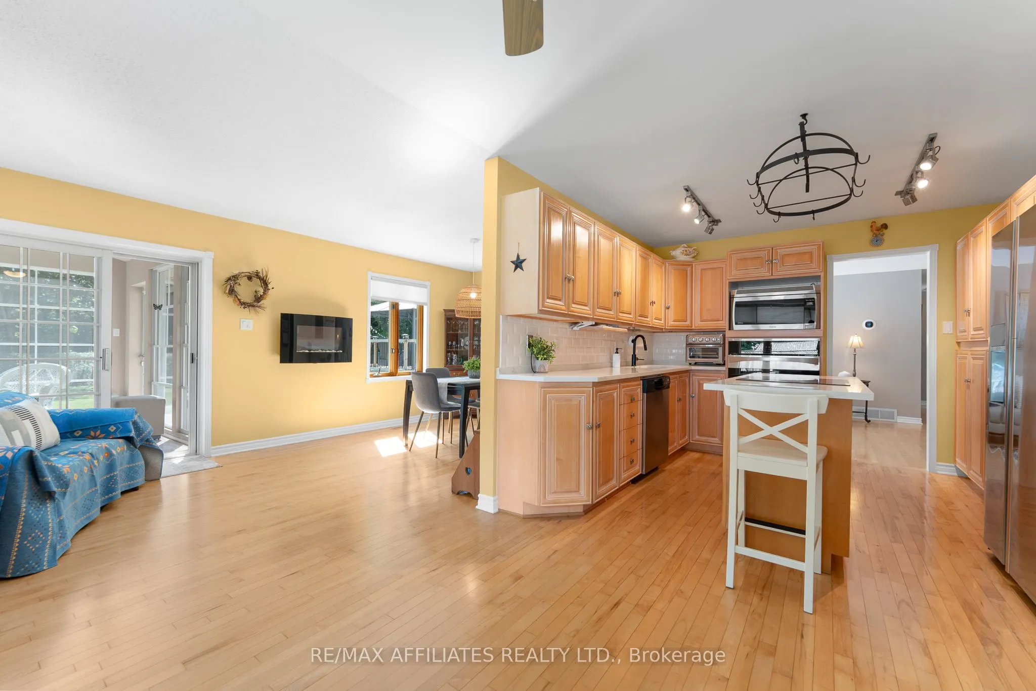 355 Riverwood Drive