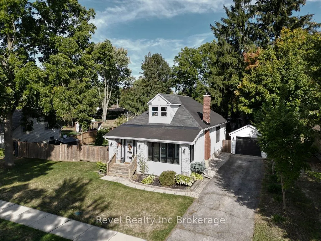 174 Delatre Street W